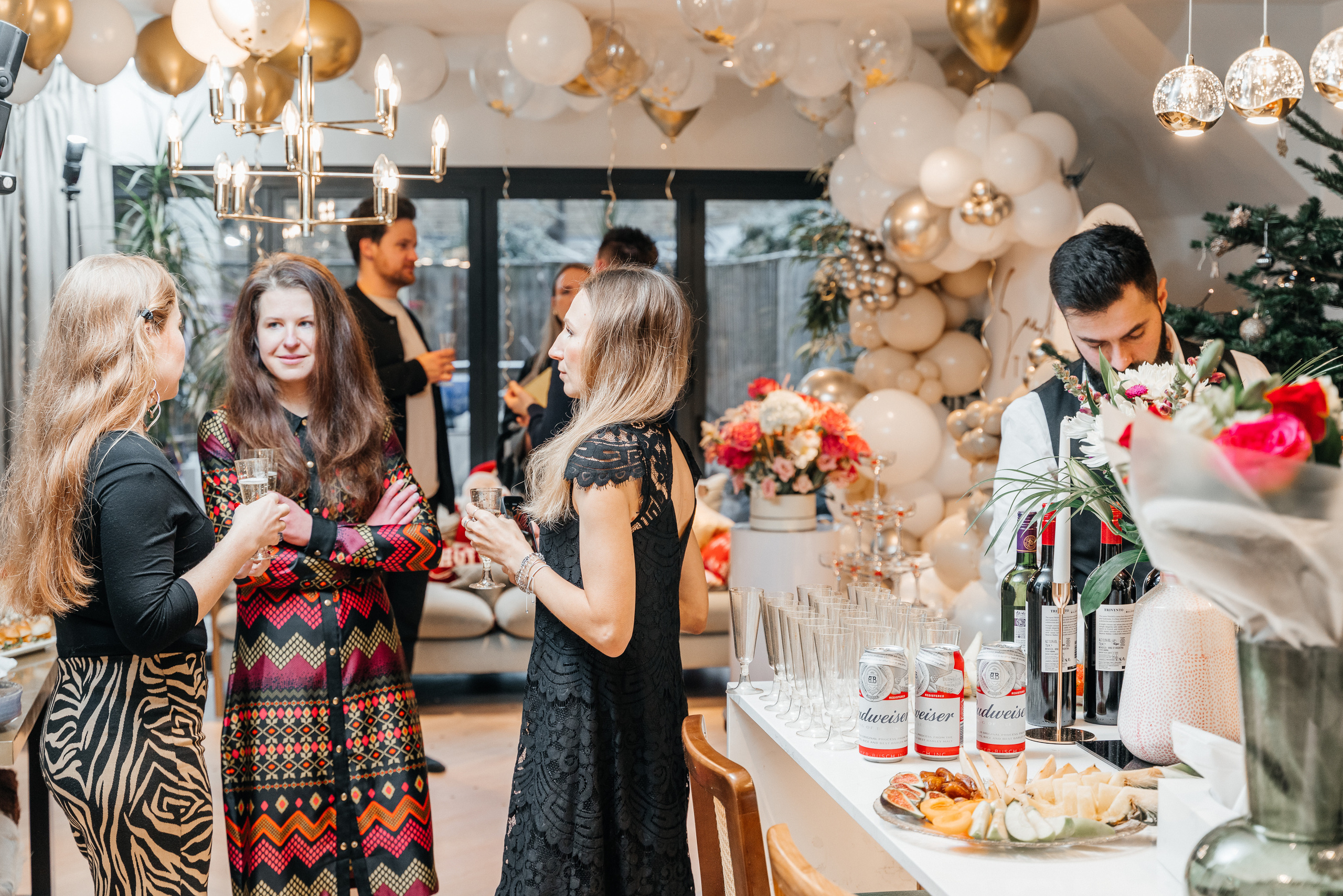 Birthday party photoshoot in London. Photographer in England Ekaterina Romanova