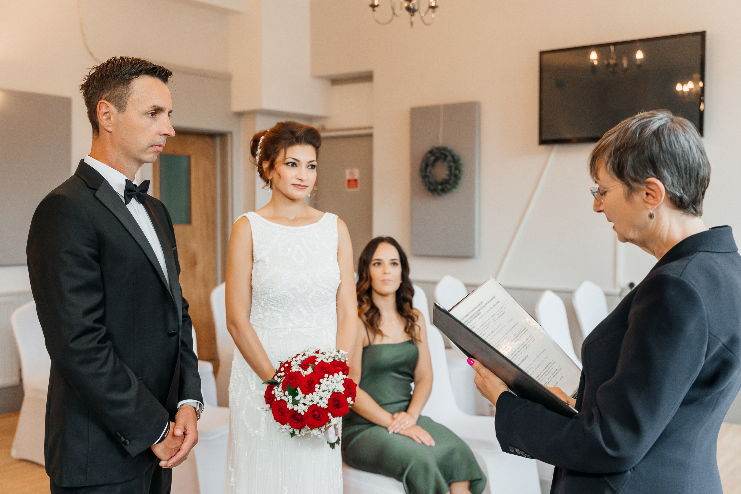 Documenting Love Stories: Beautiful Wedding Photography Wedding photographer London, wedding photographer in London, wedding photoshoot in London, wedding ceremony photoshoot, marriage ceremony photoshoot, marriage ceremony photoshoot, Свадебный фотограф Лондон, свадебный фотограф в Лондоне, свадебная фотосессия в Лондоне, фотосессия свадебной церемонии, фотосессия росписи в Лондоне, стоимость фотосесии росписи в Лондоне