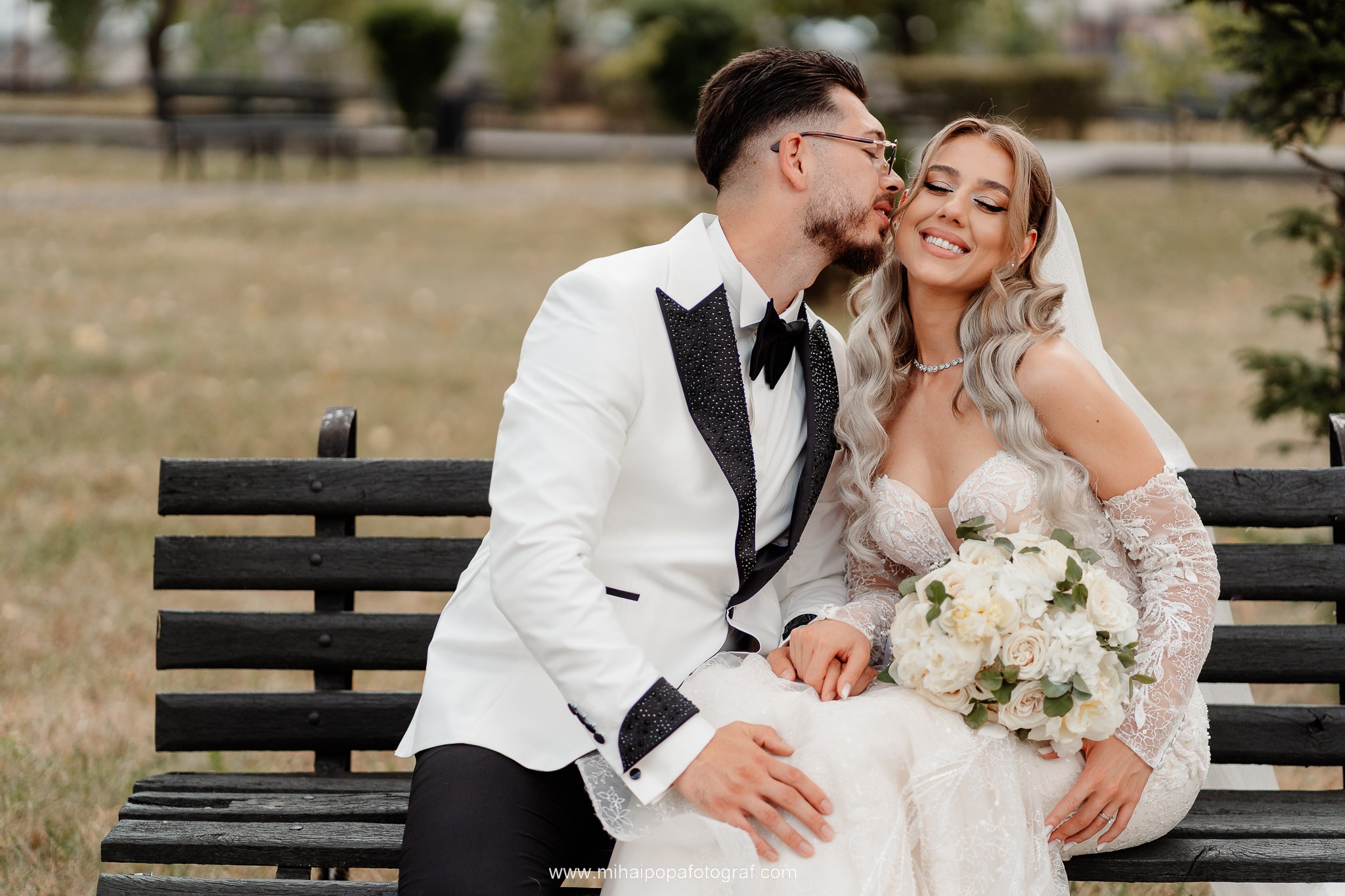 Fotograf de nuntă în Râmnicu Vâlcea | Mihai Popa Fotograf. Fotograf Nuntă & Botez București - Mihai Popa | Dincolo de oameni, imortalizez emoții!