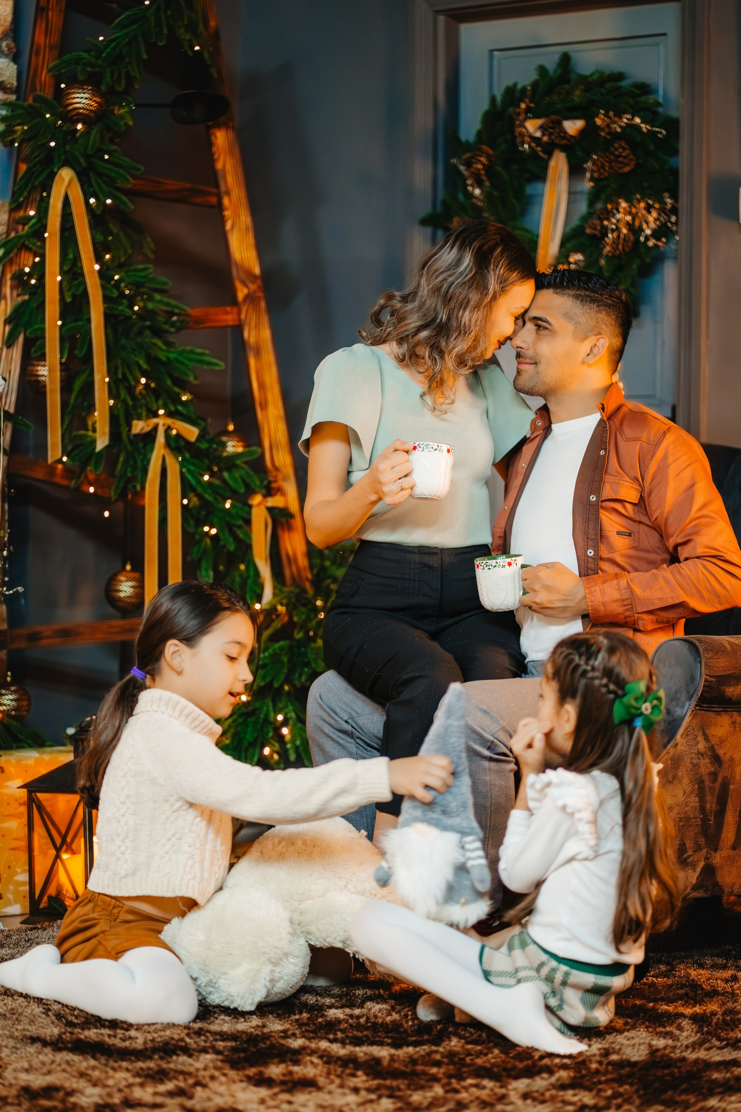 Sedinta foto Craciun Familia Belea. Fotograf și Videograf Nuntă & Evenimente | Pixtory - Constanta