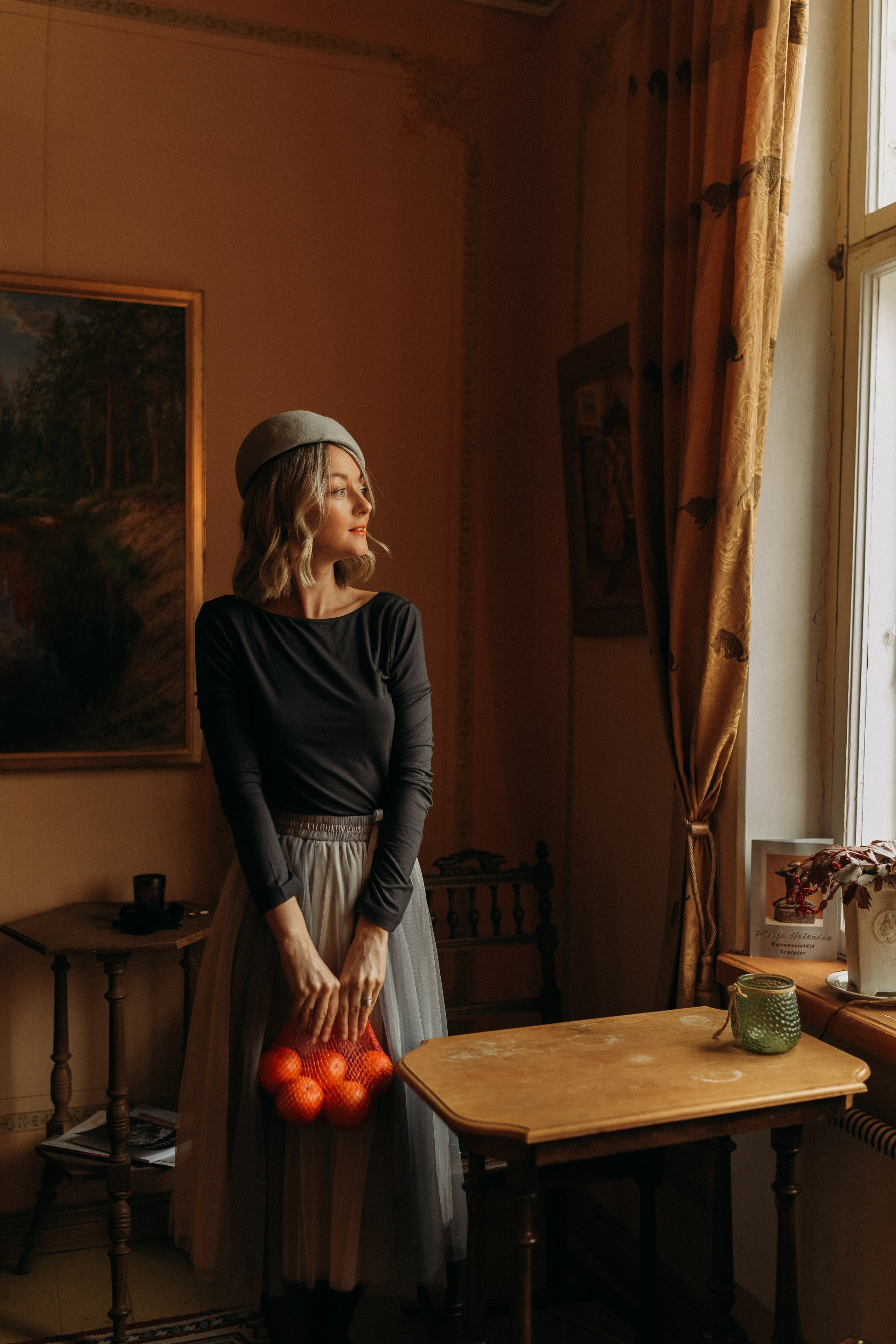 Woman phoshoot. Wedding and portrait photographer in Helsinki Vickan O