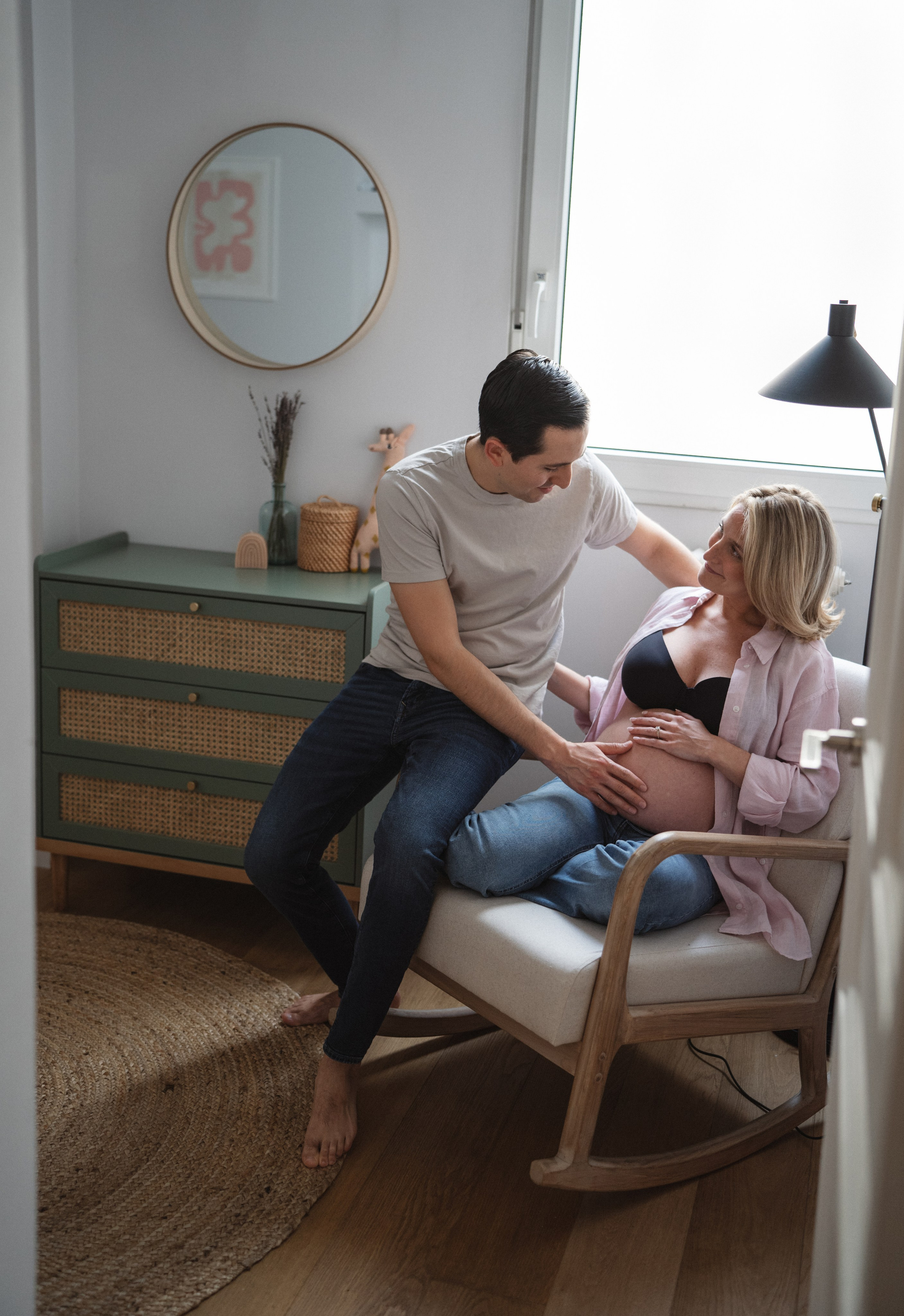 Pregnancy and family portrait photographer. maternity photoshoot. Photographer in Madrid, Spain. Alyona Belyaninova