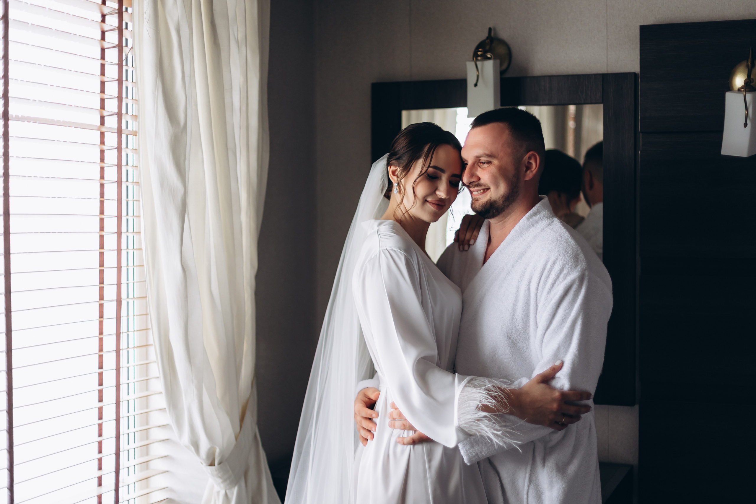 White Wedding. Wedding and Family Photograph