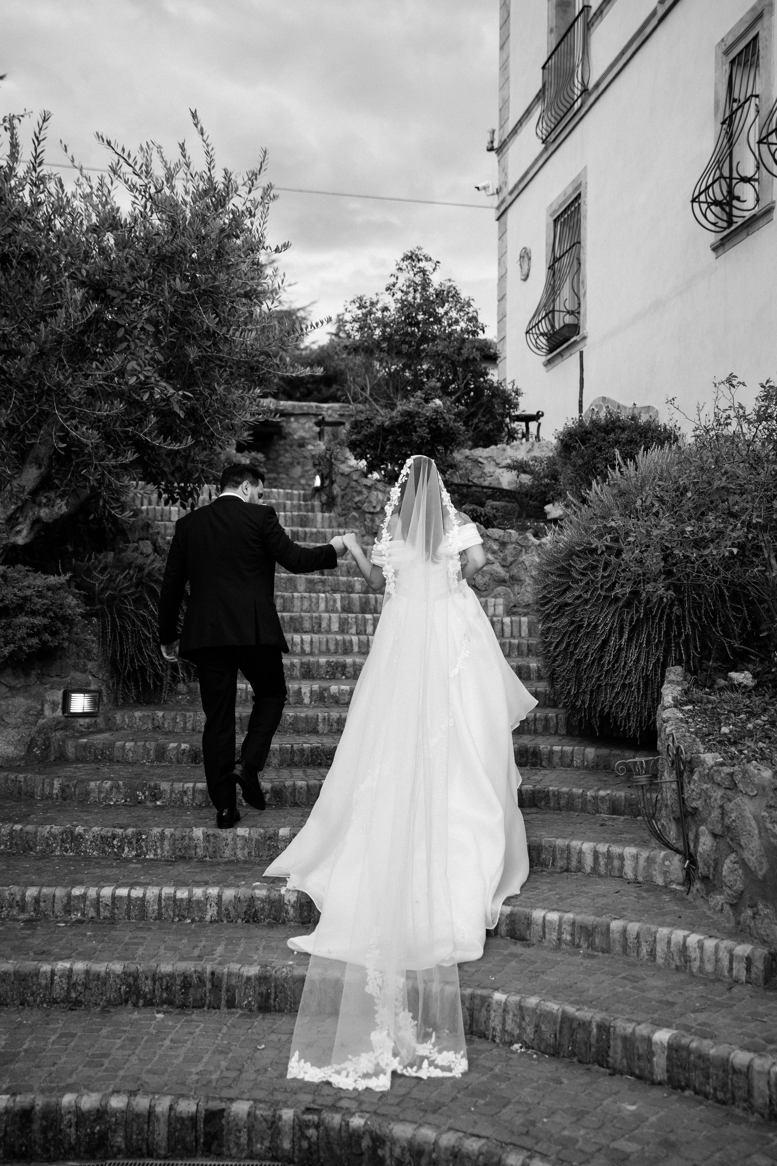 Wedding photographer Italy Rome, Tuscany, Lake Como, Sicily, Puglia. Wedding Photographer Rome Tuscany Como Sicily Puglia Amalfy Italy- Oksana Savenchuk