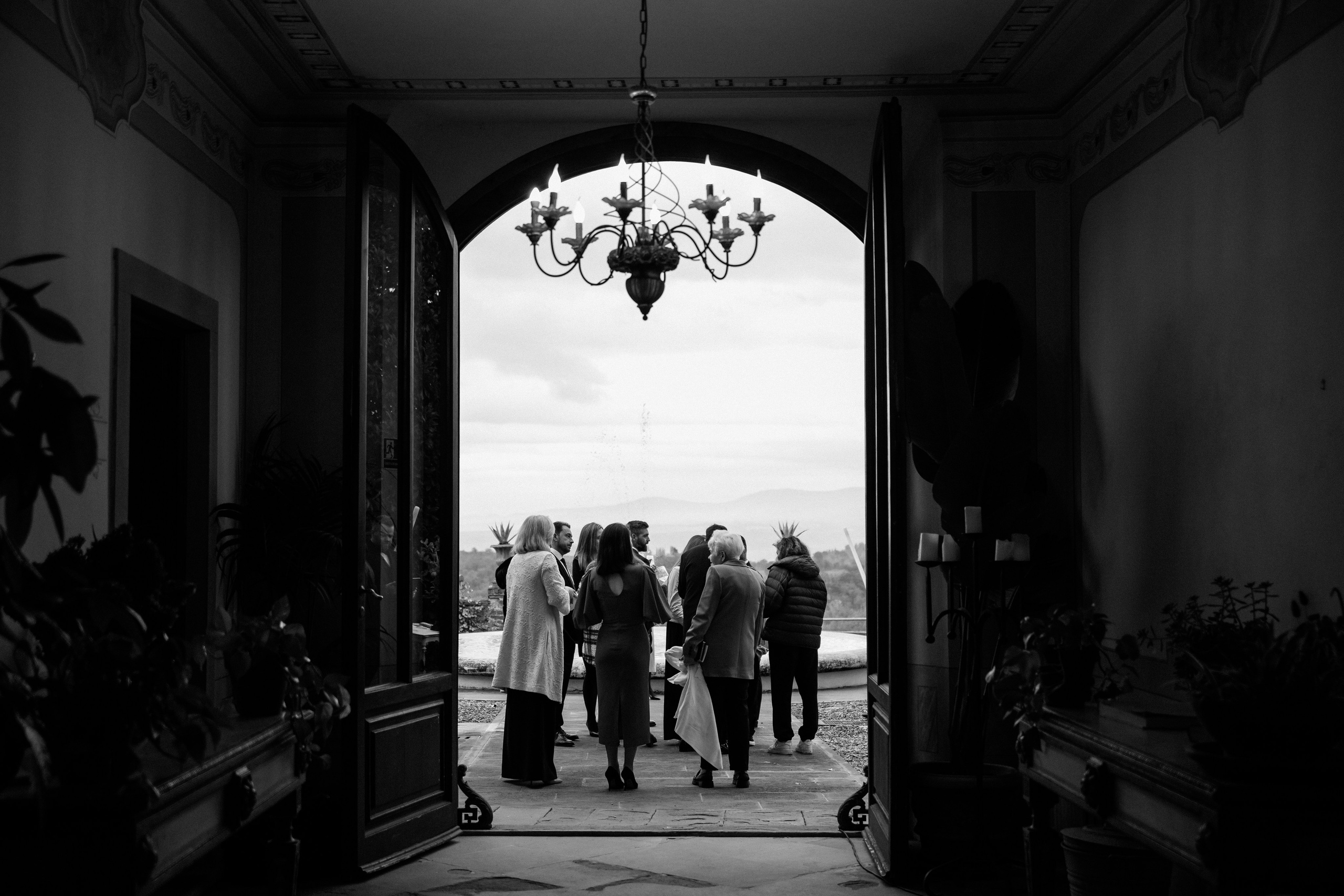 Destination wedding Photographer Italy Tuscany Rome Como Umbria. Wedding Photographer Rome Tuscany Como Sicily Puglia Amalfy Italy- Oksana Savenchuk