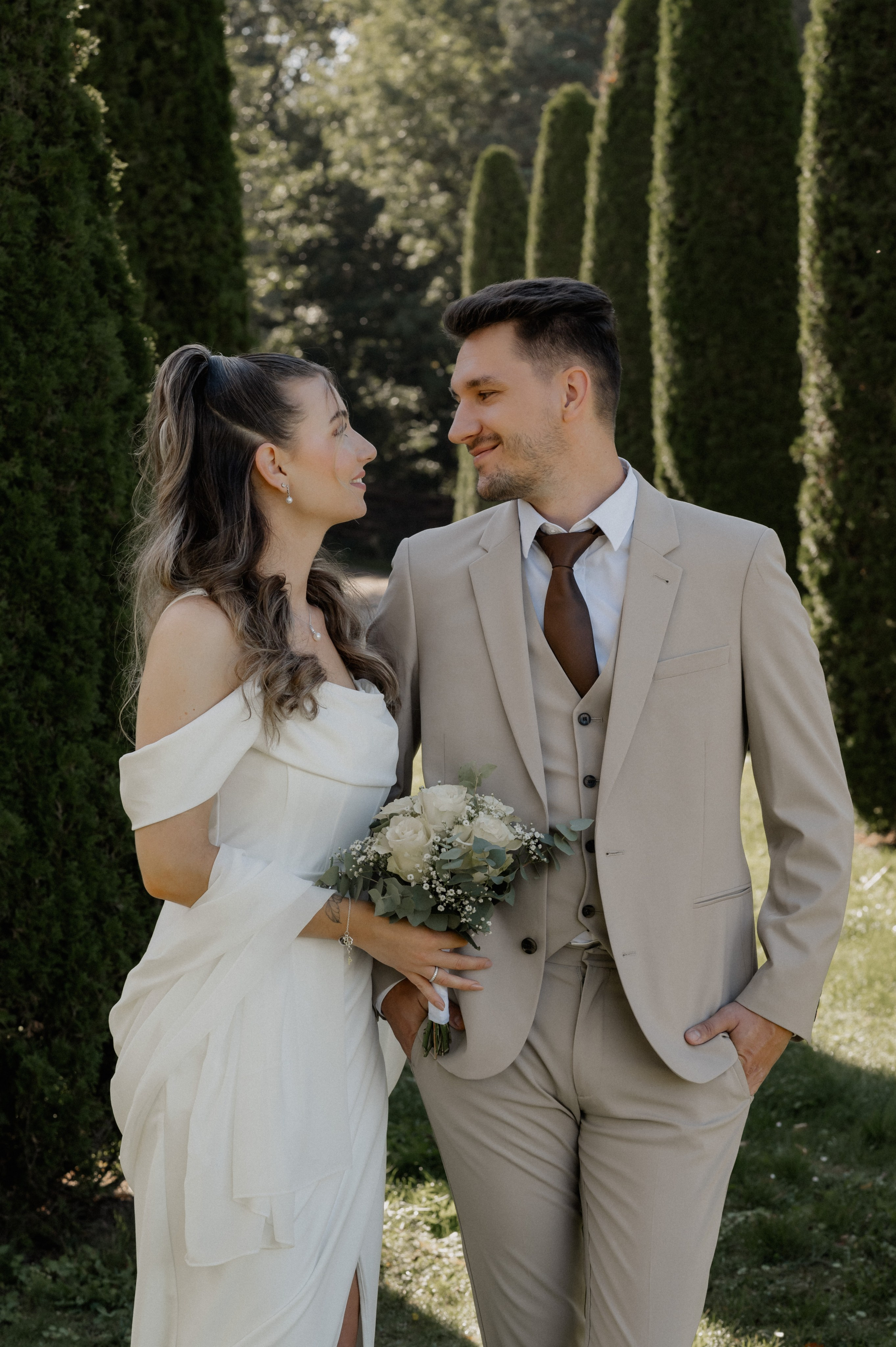 CIVIL WEDDING IN STADTSCHLOSS IN HERRIEDEN. Photographer in Nuremberg Irina Mehnert from Ansbach