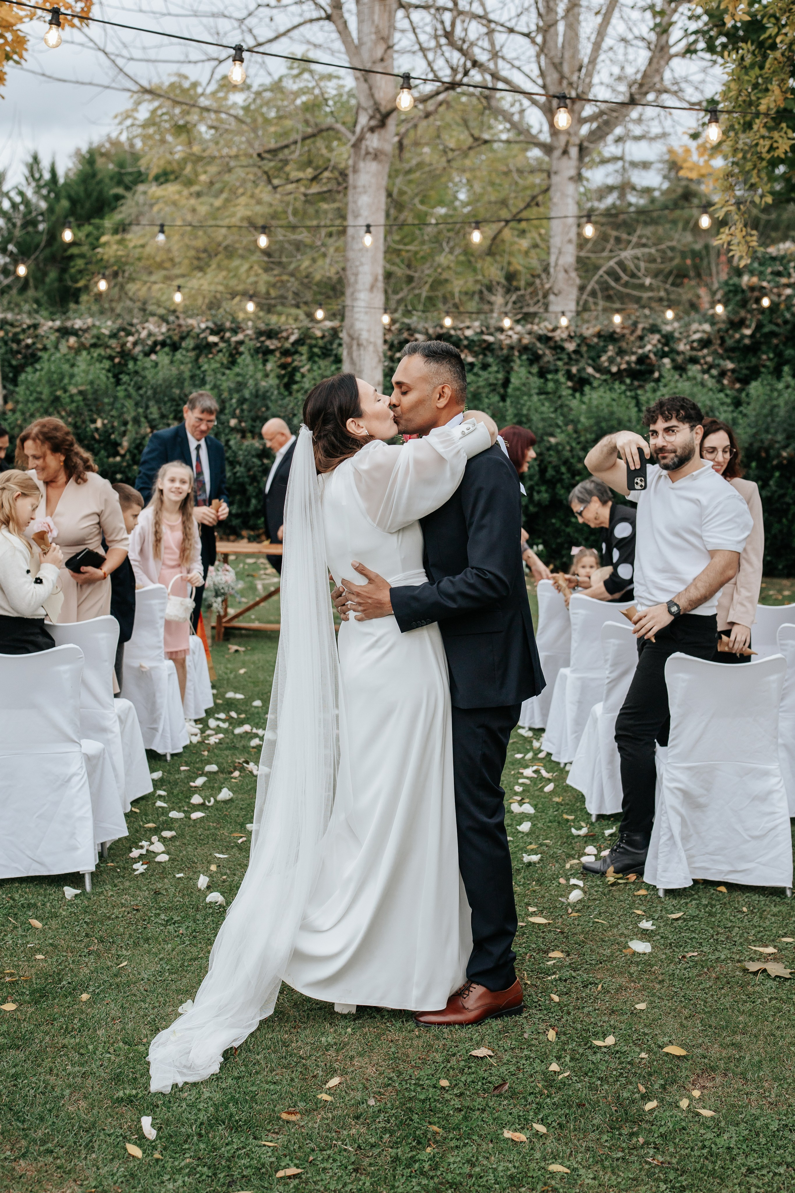 Aurelia+Anand, 02.11.2025, Olot. Fotógrafa de bodas en Cataluña