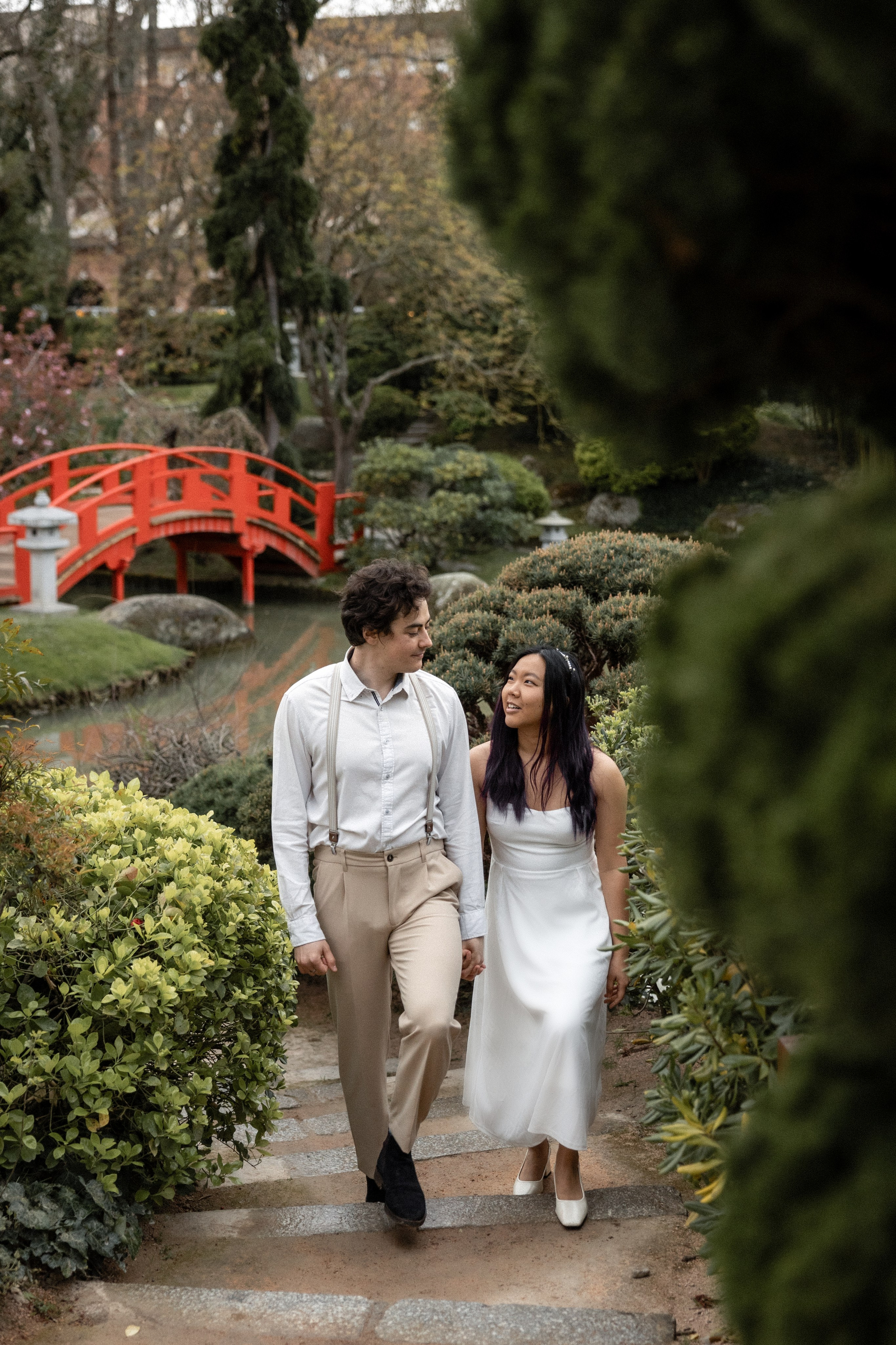 Photoshoot in the blooming Japanese Garden of Toulouse. Eugénie Smirnova — Photographe à Toulouse et dans le Sud-Ouest