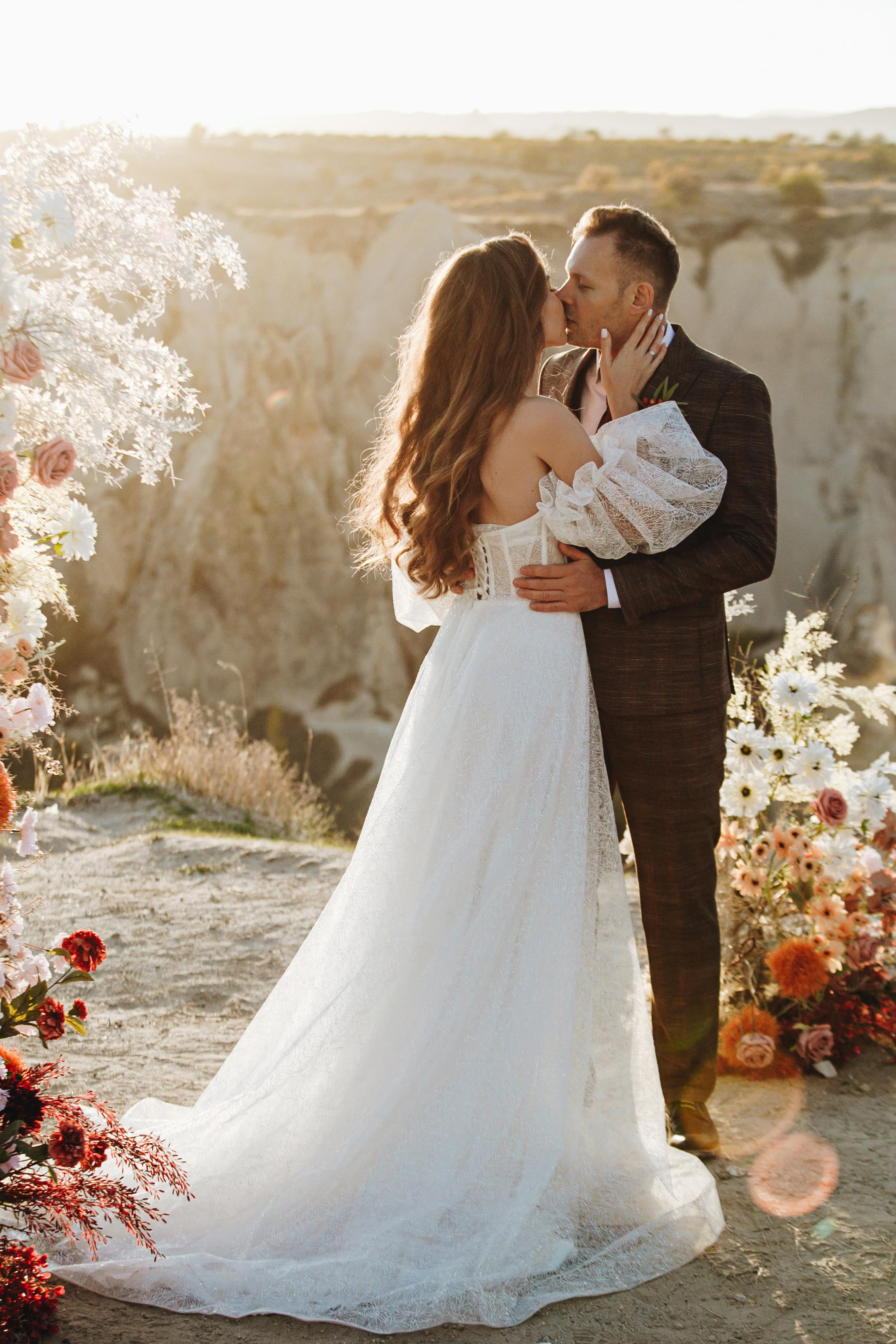 Iurkovski PHOTOGRAPHY in Europe. Luxury destination weddings and events