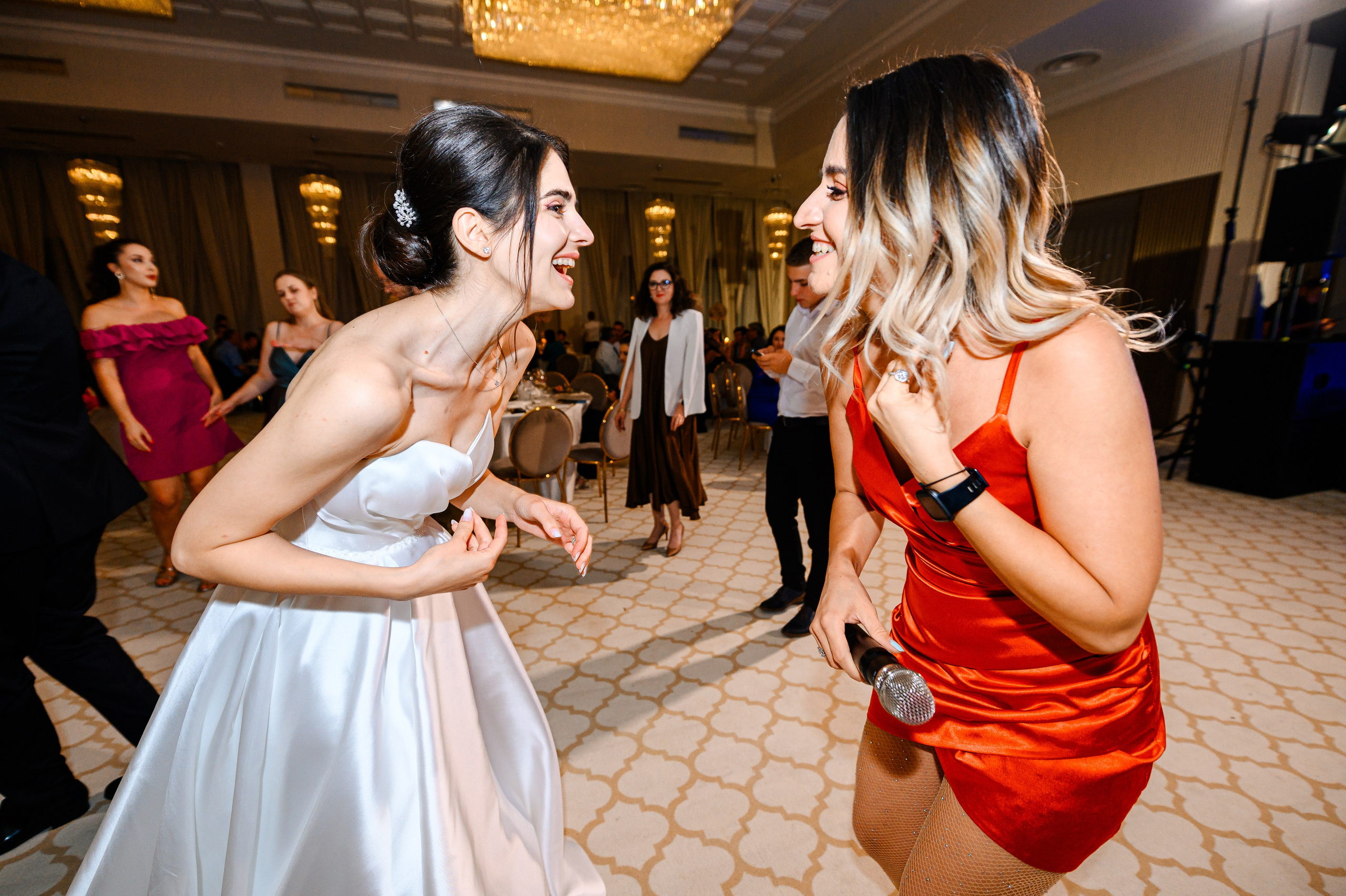 Madalina & Ovidiu. Mugurel Olteanu Fotograf