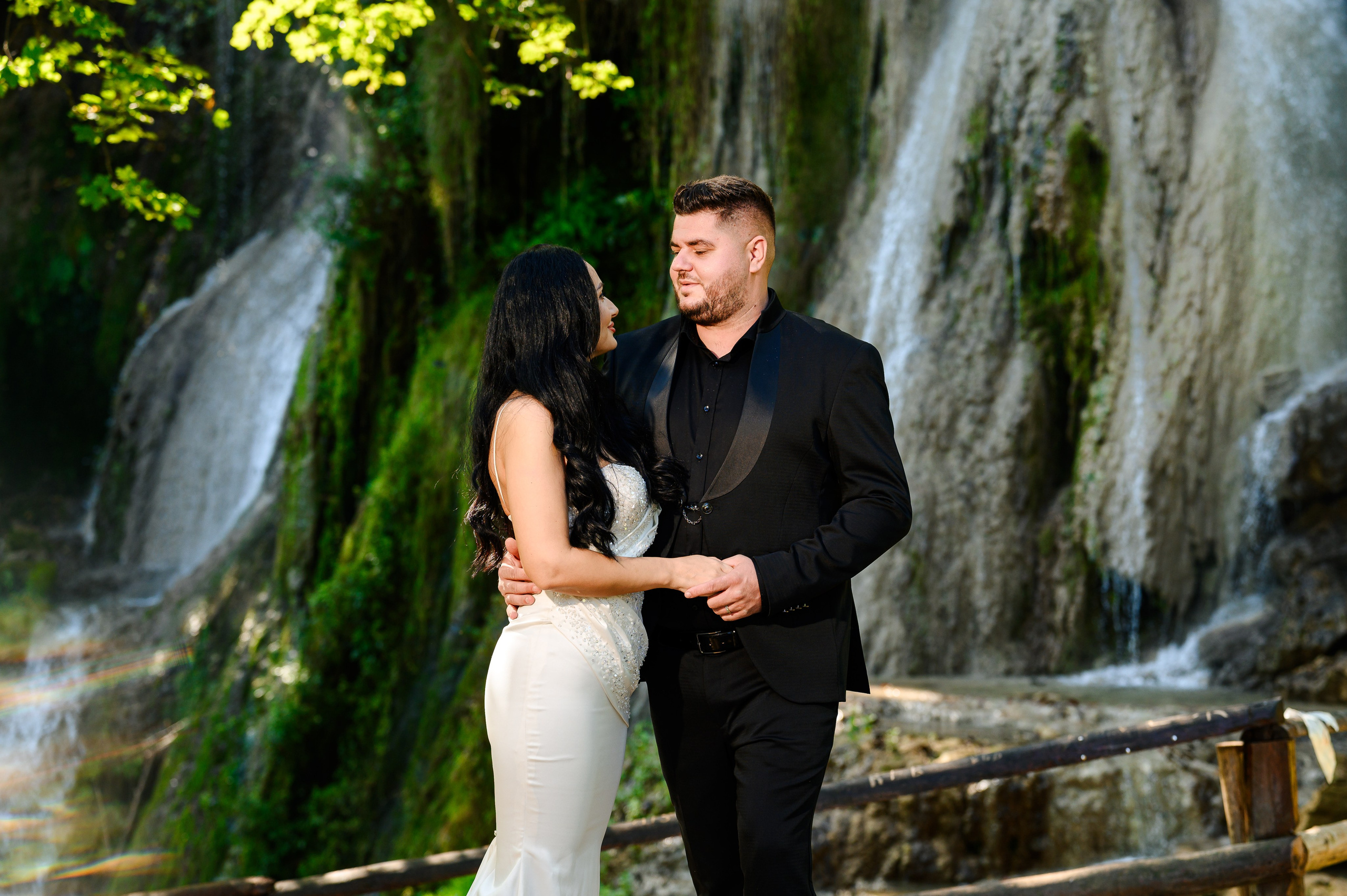 Laura & Cosmin. Mugurel Olteanu Fotograf