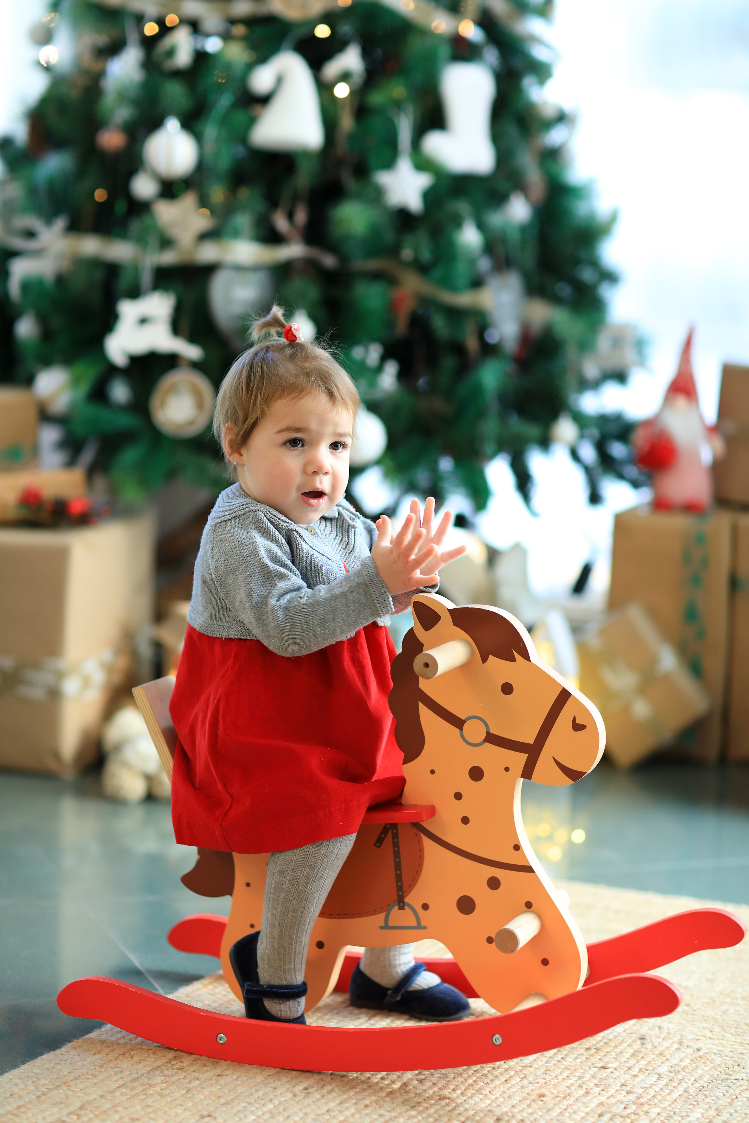 Celia. Fotografía de Eventos, Embarazo y Familiar en Pirineos