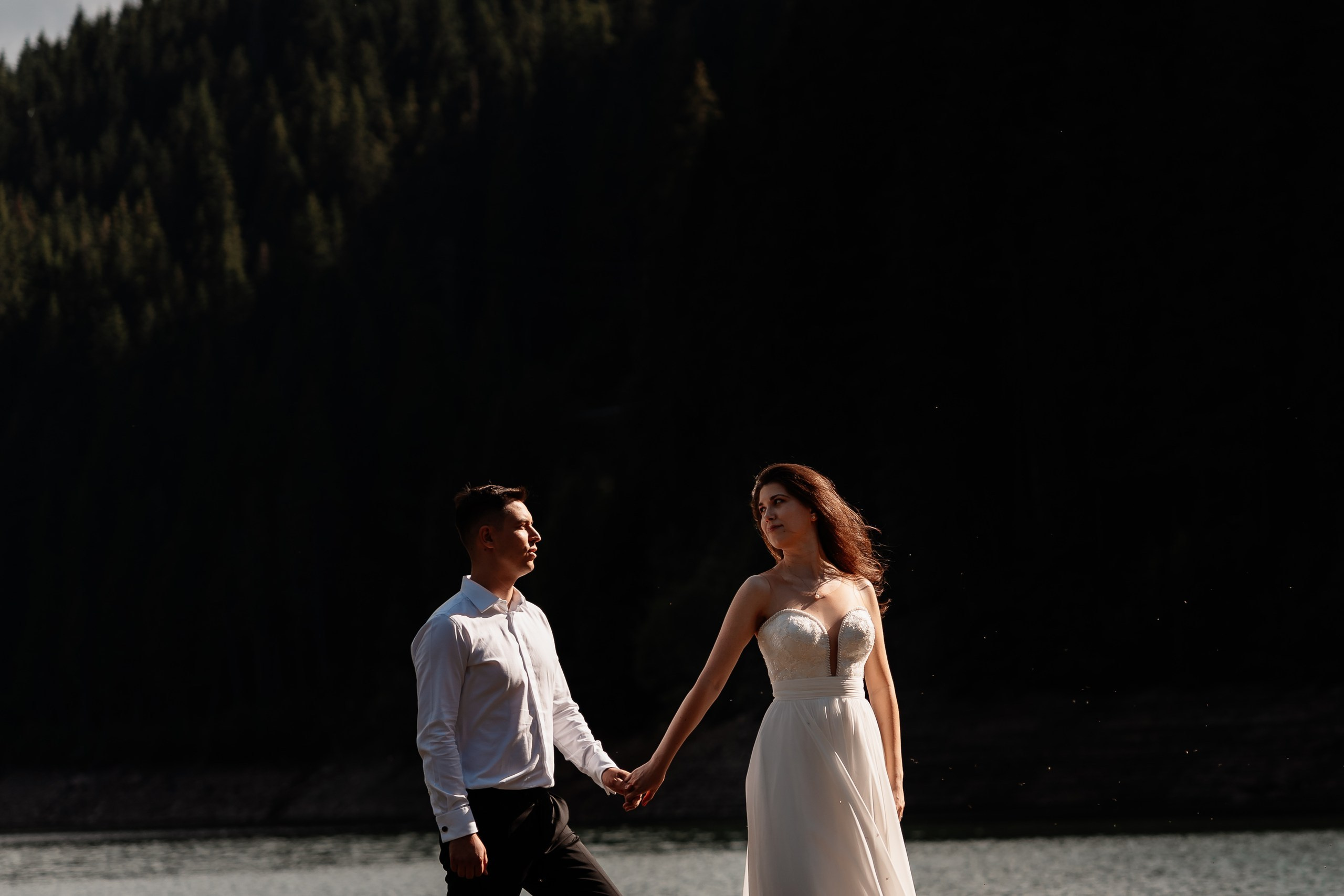 Trash the Dress la Lacul Bolboci  | Mihai Popa Fotograf. Fotograf Nuntă & Botez București - Mihai Popa | Dincolo de oameni, imortalizez emoții!