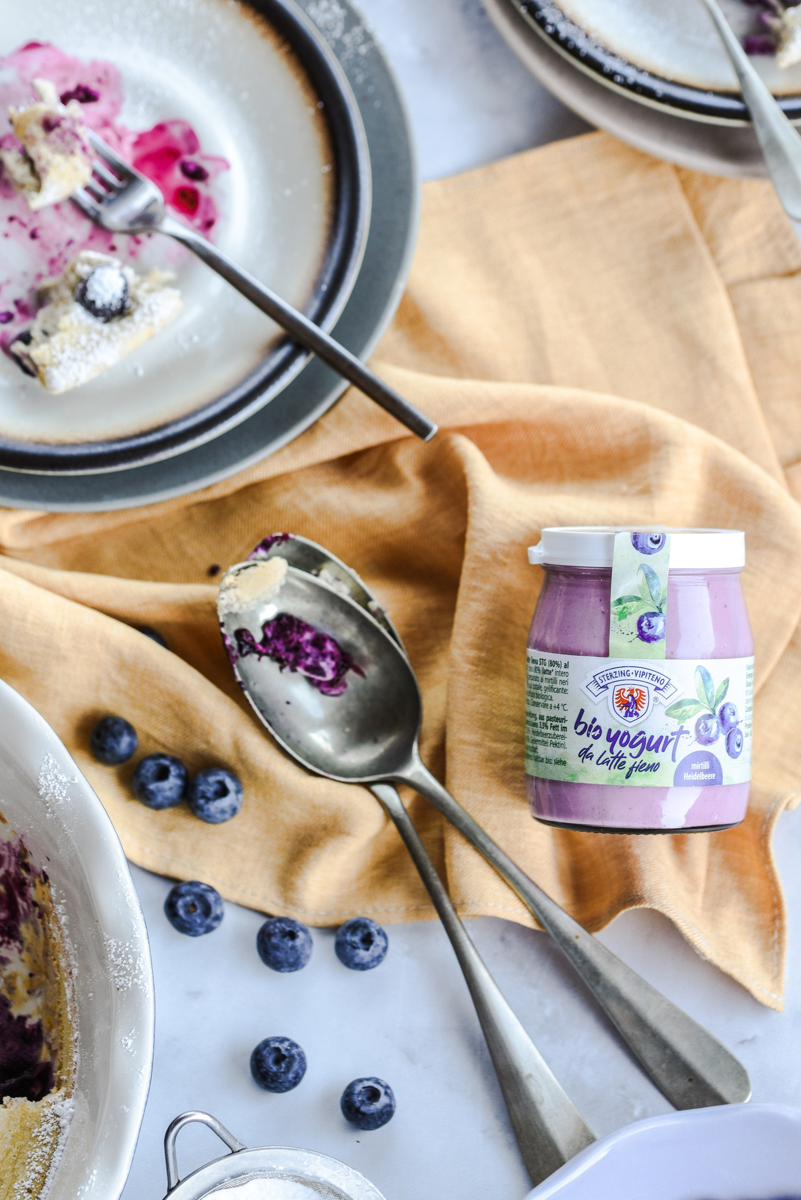 Sterzinger Joghurt. Familienfotografin aus Sterzing Elena Muehlsteiger