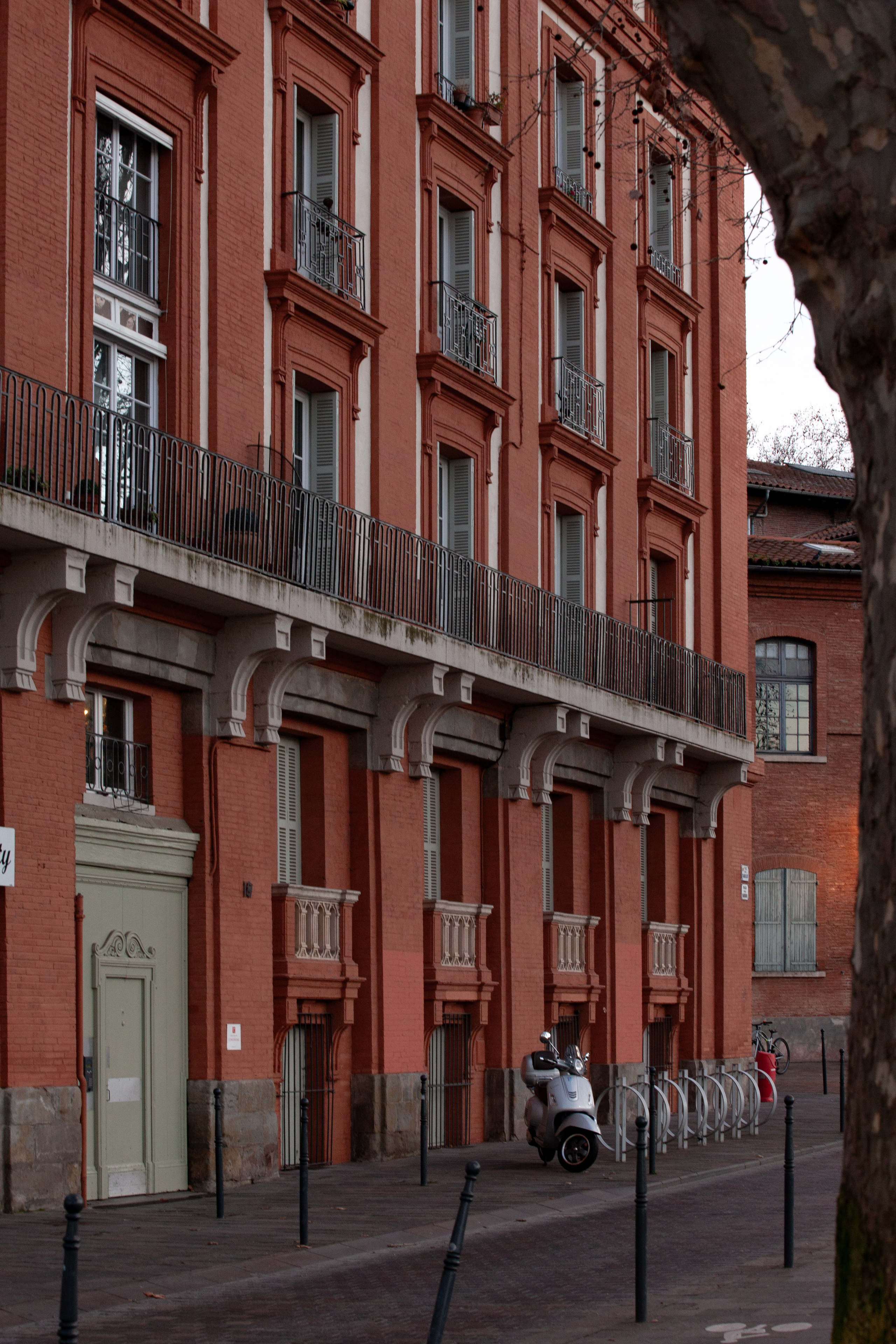 Toulouse. Eugénie Smirnova — Photographe à Toulouse et dans le Sud-Ouest