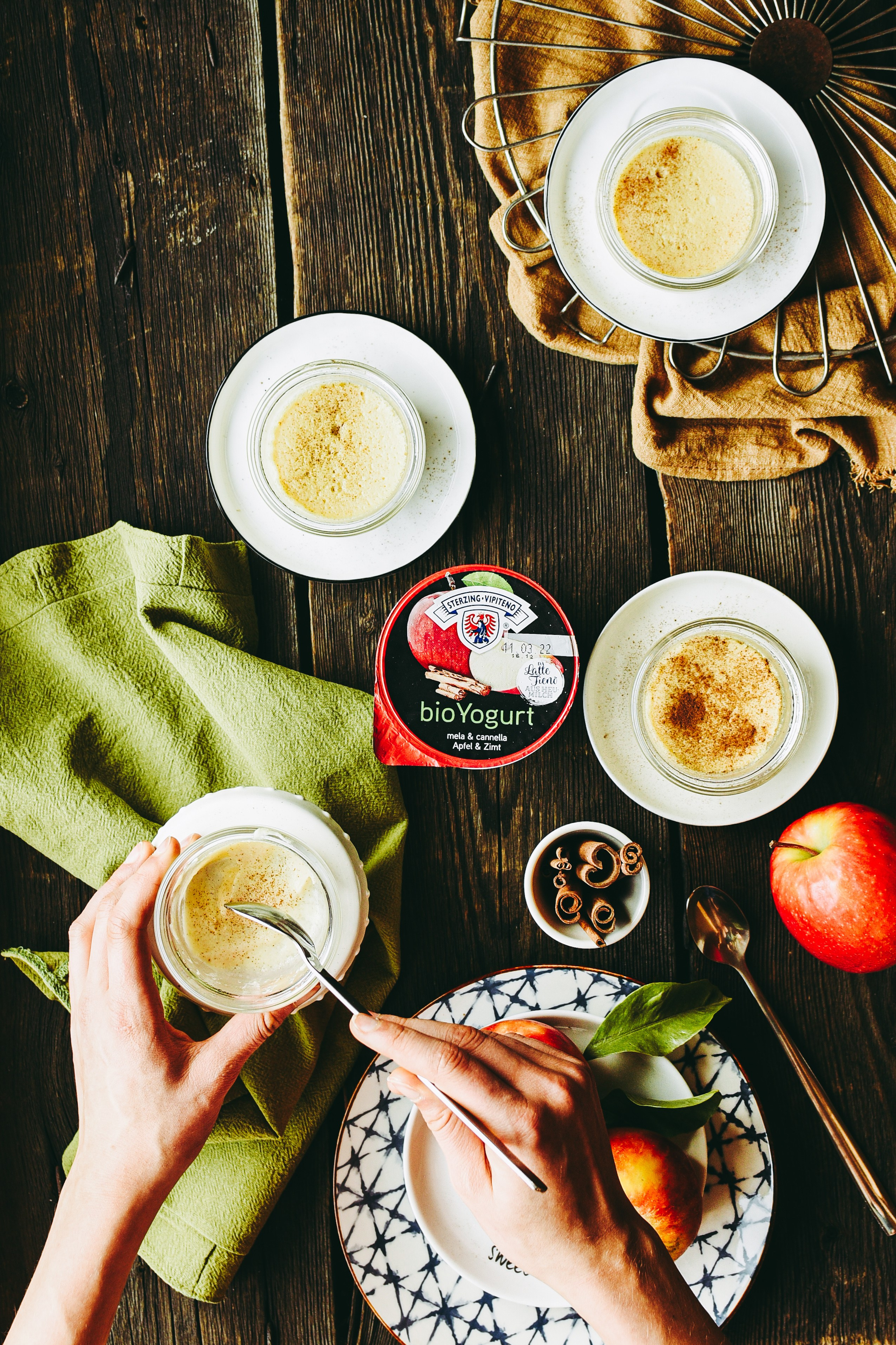 Sterzinger Joghurt. Familienfotografin aus Sterzing Elena Muehlsteiger