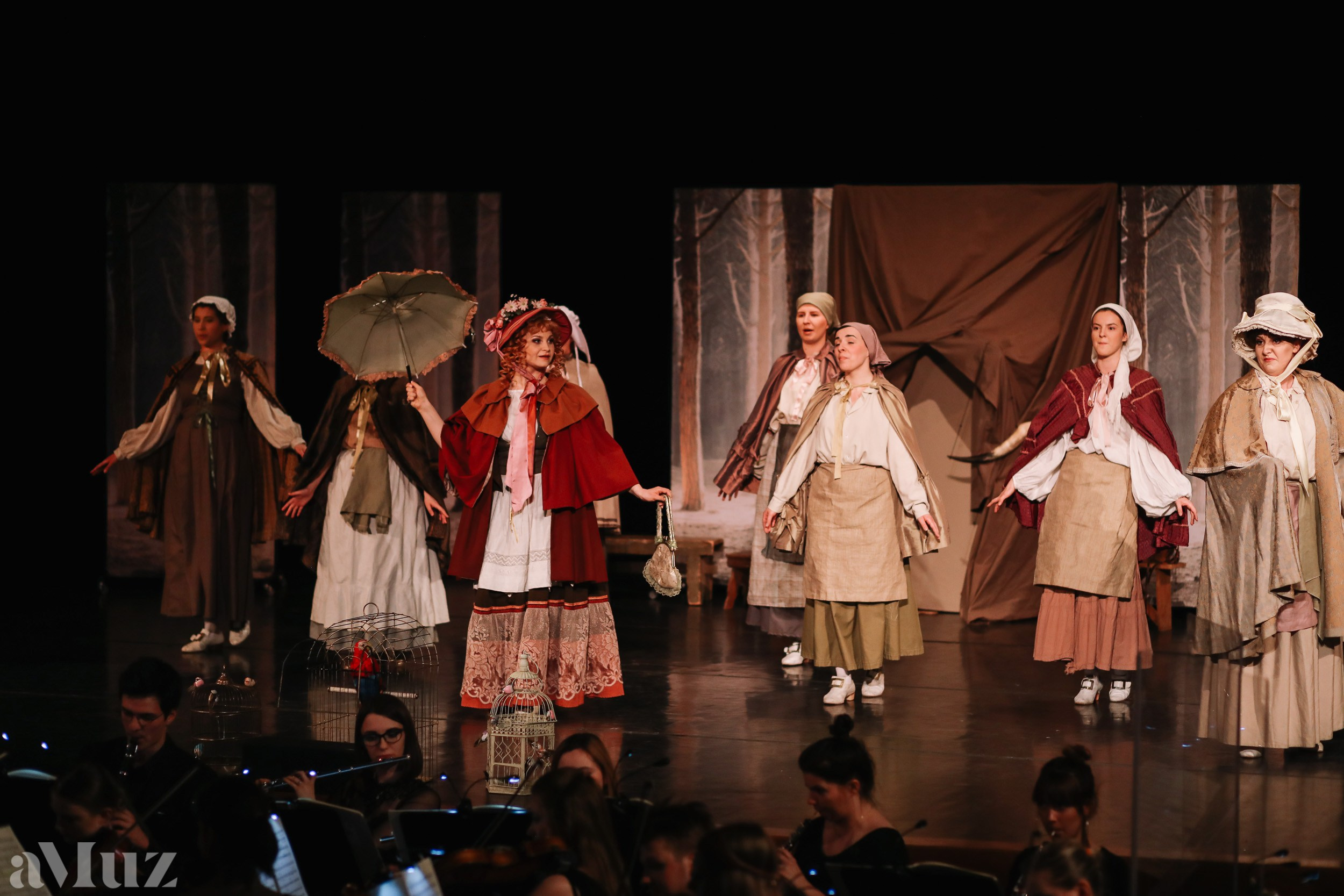 Opera Łąkowa. Fotograf Ślubny Warszawa - Sesje Biznesowe Rodzinne Eventy