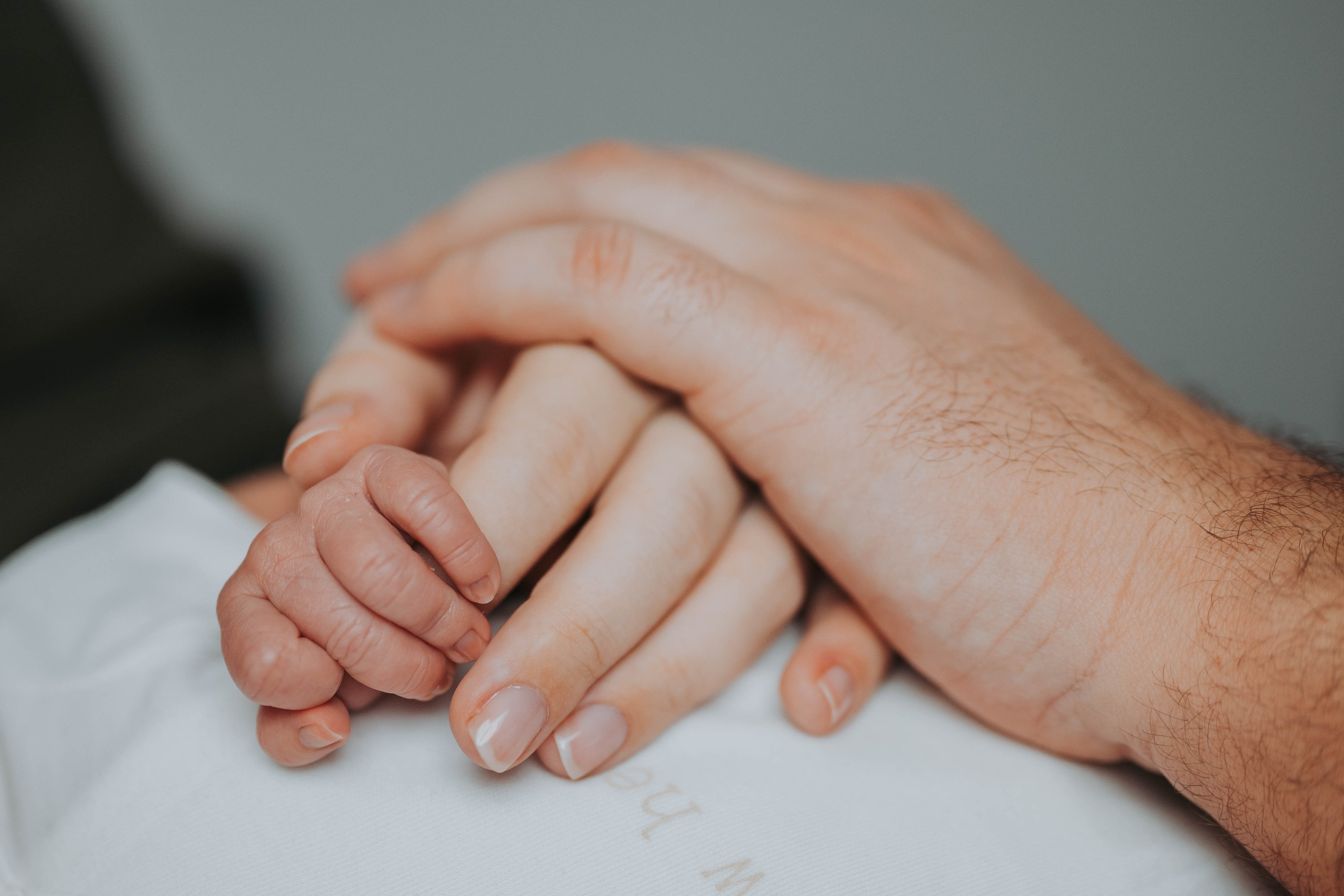 FOTOGRAFISANJE BEBA KOD KUĆE. Dečiji i porodični fotograf