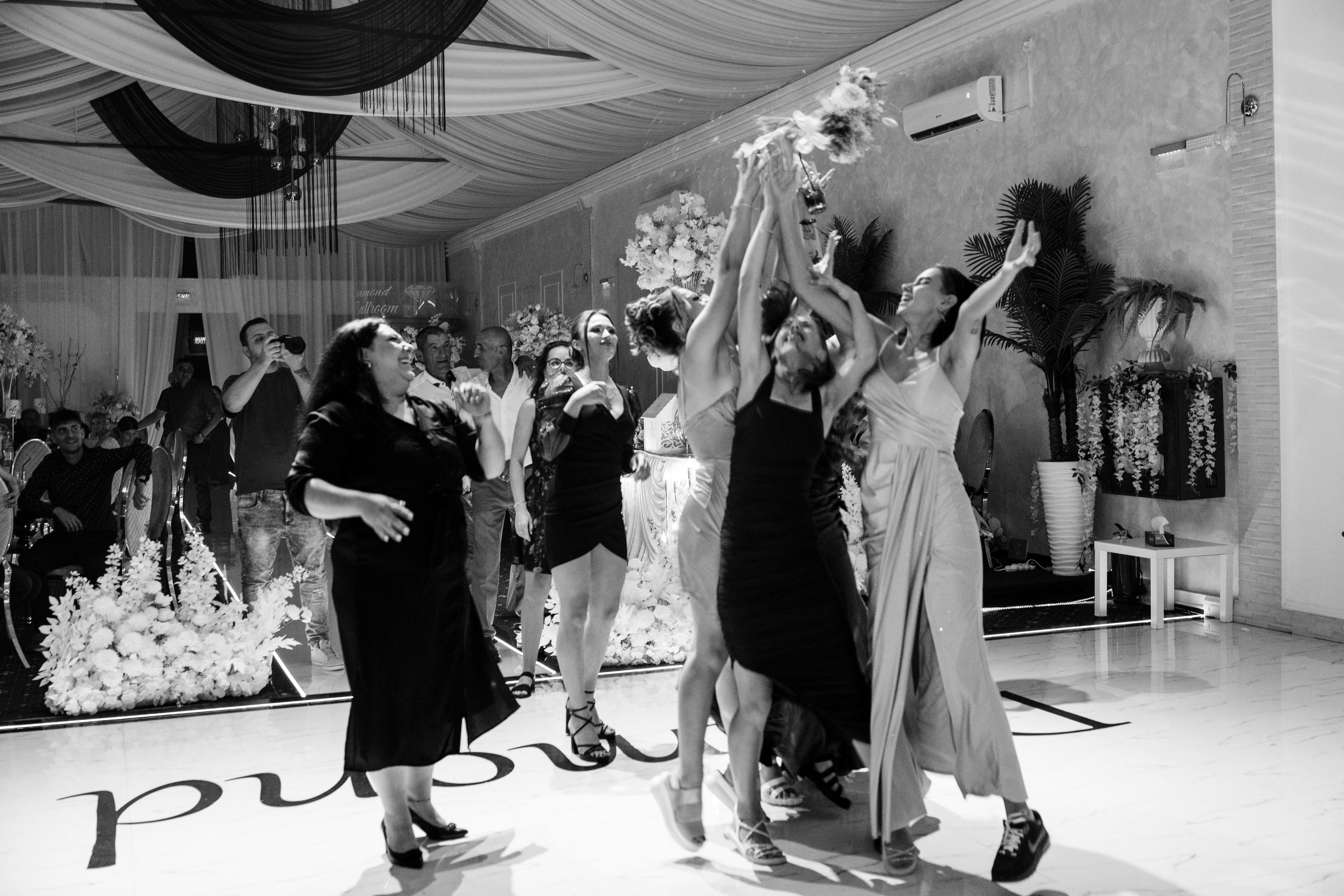 Georgiana & Daniel. Fotograf de nunta — Ionut Belea dar si evenimente corporate din Romania