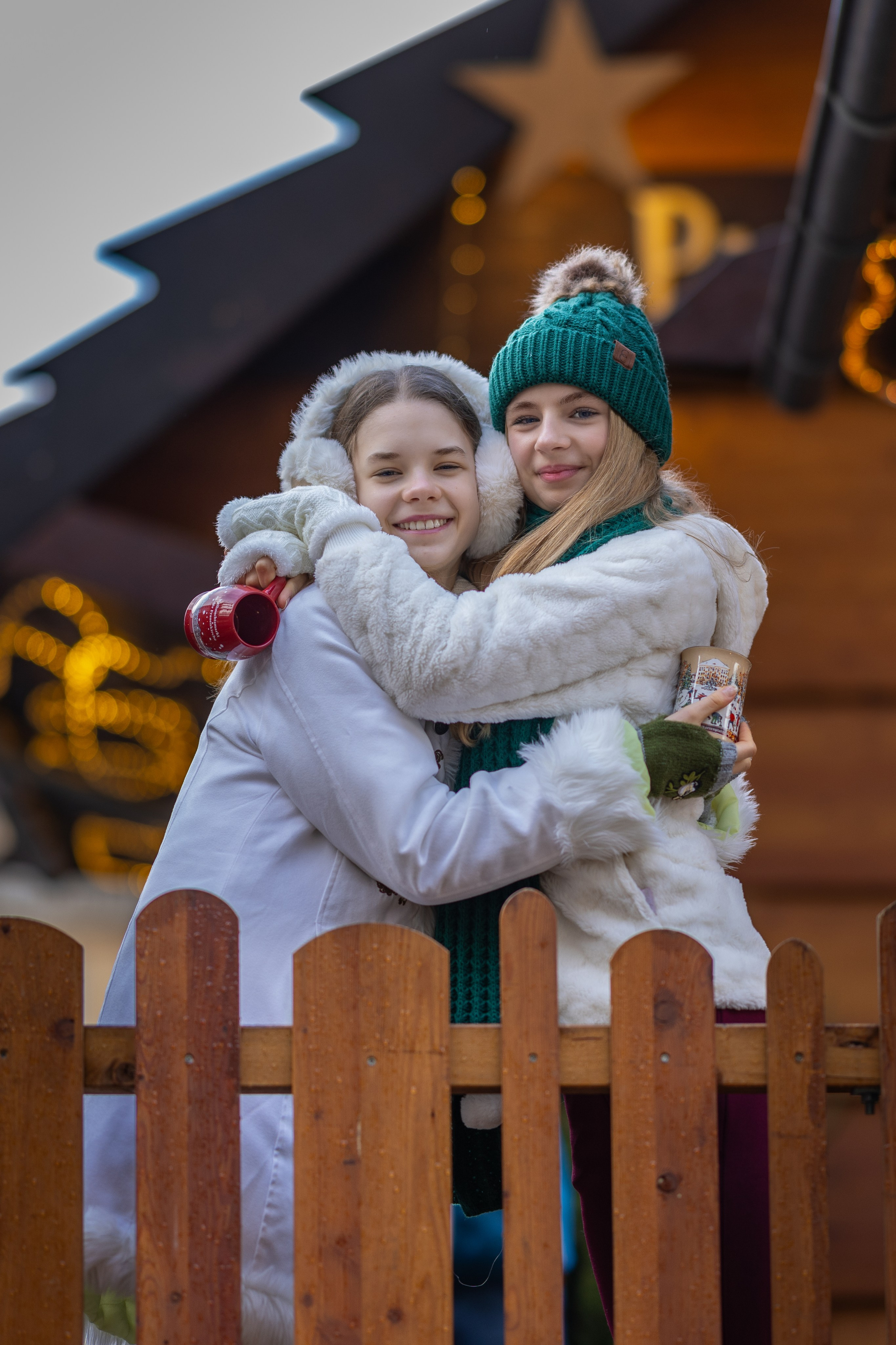Christmas Market Photo Shoot in Dresden — Magical Outdoor & Studio Sessions. Family & Maternity Photographer in Dresden Tatiana Mudryak