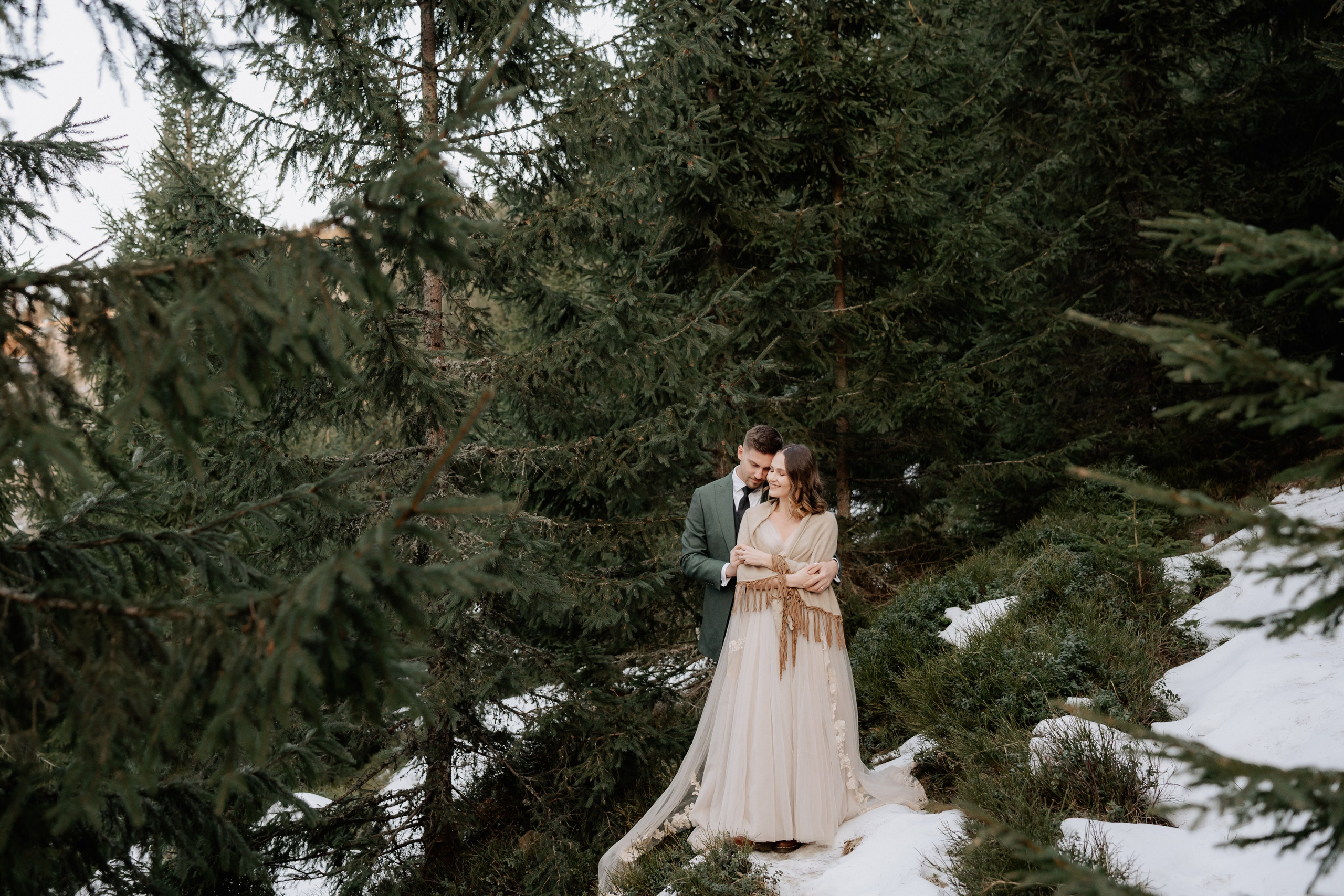 Stefania + Alex | Mountain Elopement Wedding. Proud Vision Weddings | Wedding Photography & Film — Servicii profesionale Foto Video Nunta Iasi