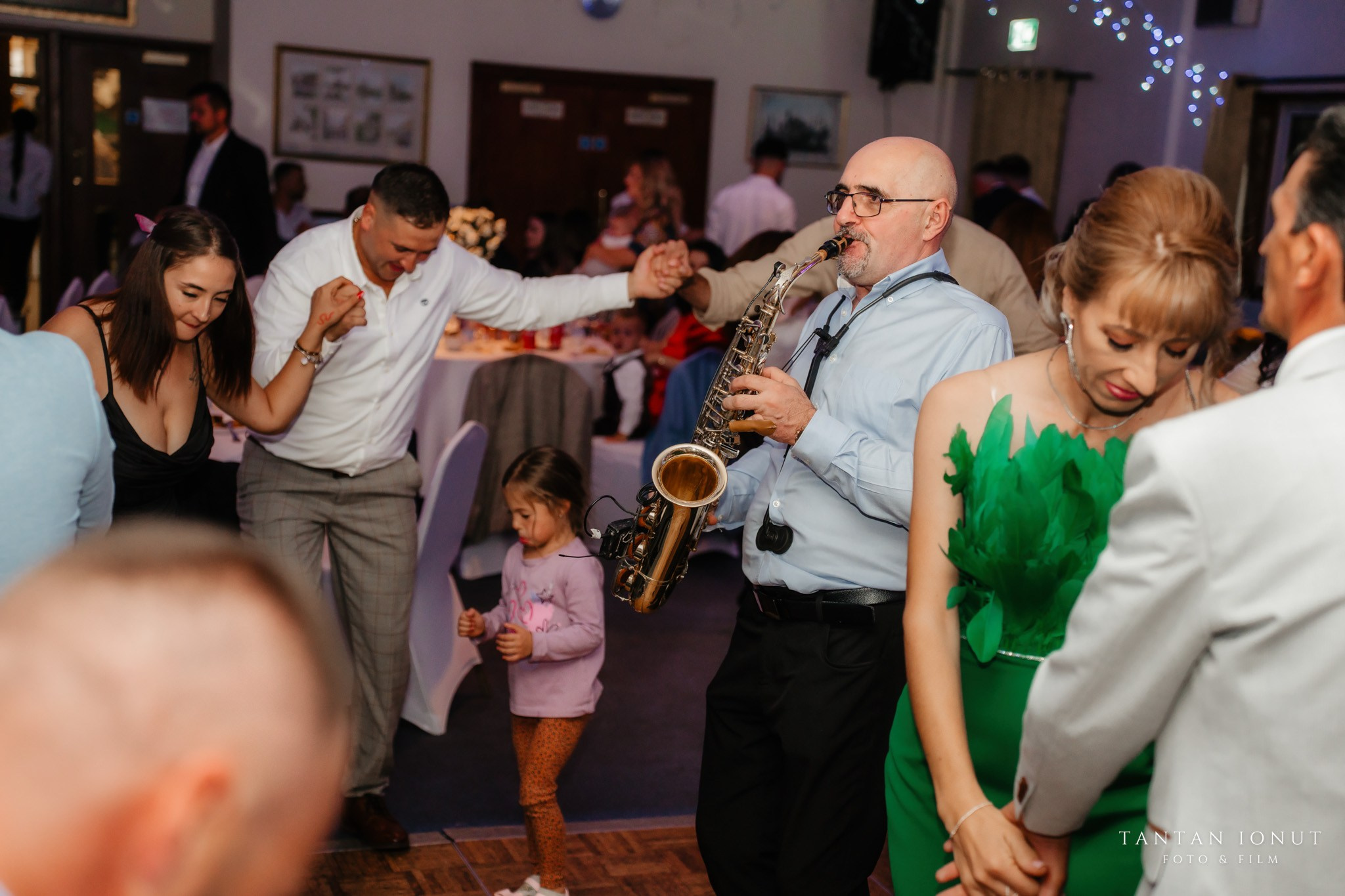 Fotograf roman in anglia, nunta in bridgwater, nunta in bristol, foto-video in uk, tantanionut, fotograf in uk, bogdan durus. TANTAN IONUT FOTO & FILM