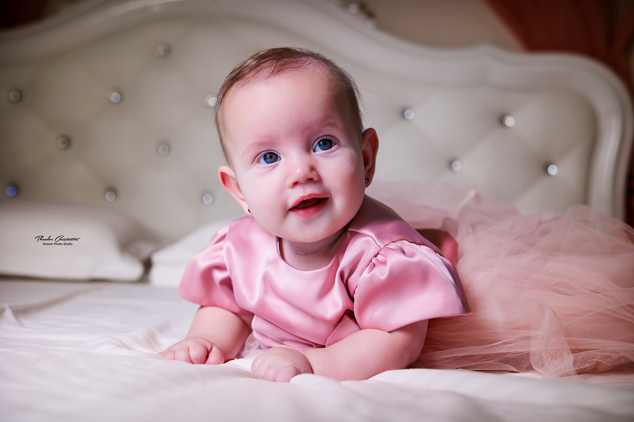 Botez. Dream Studio Galați – ședințe foto profesionale pentru familie, portrete și evenimente