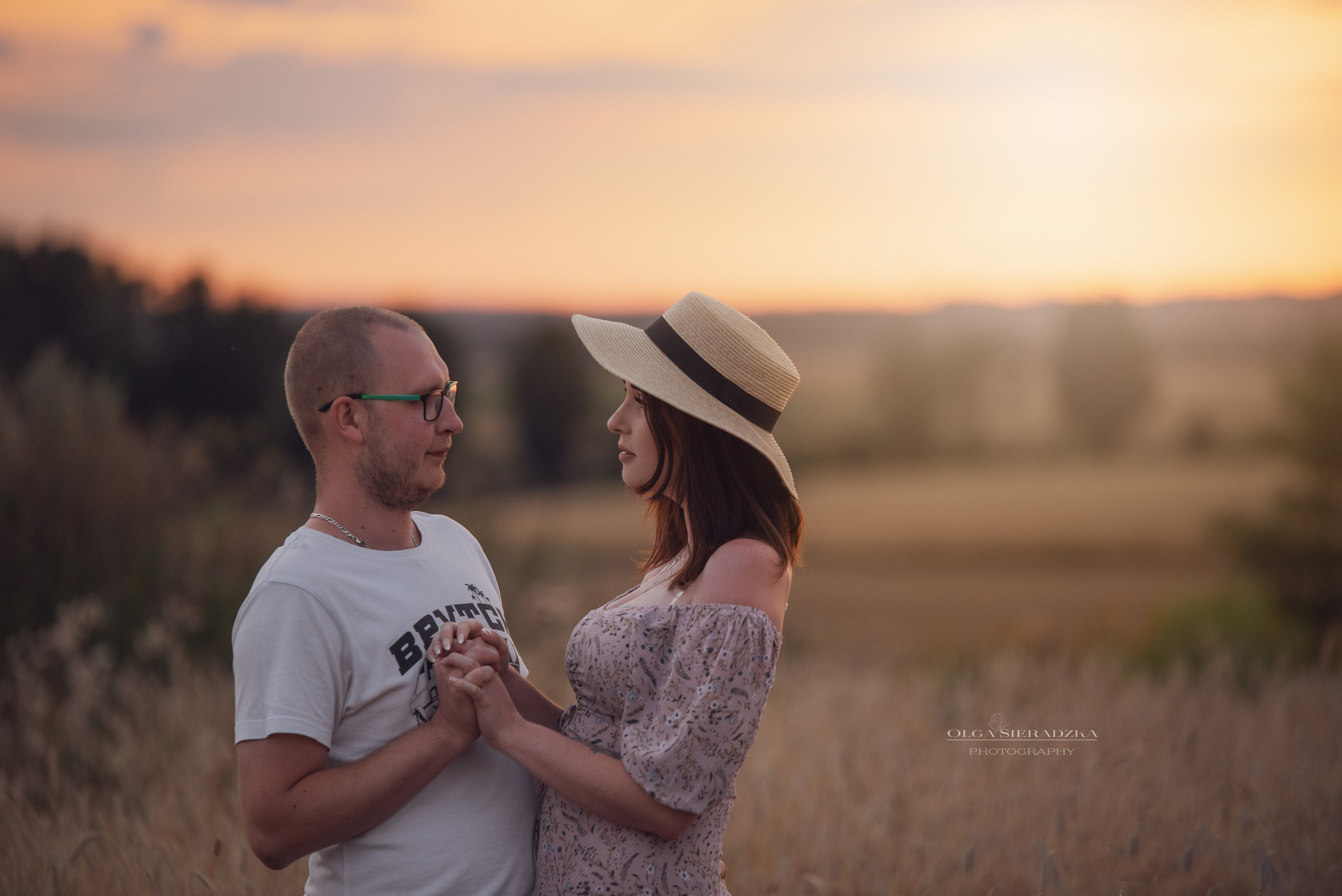 Lifestyle \ sesja narzeczeńska. Olga Sieradzka fotograf rodzinny, ciążowy i dziecięcy w Pile