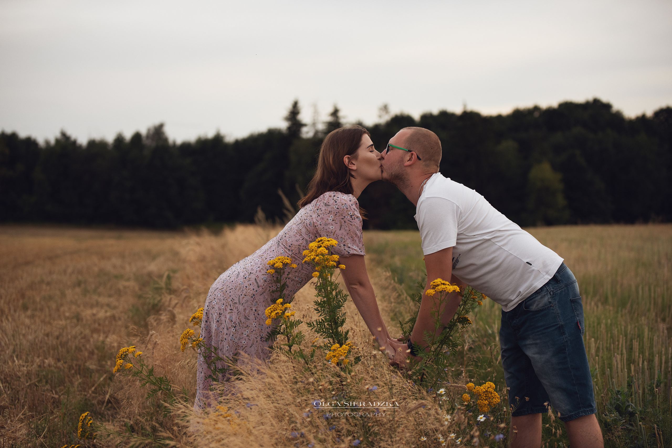 Lifestyle \ sesja narzeczeńska. Olga Sieradzka fotograf rodzinny, ciążowy i dziecięcy w Pile