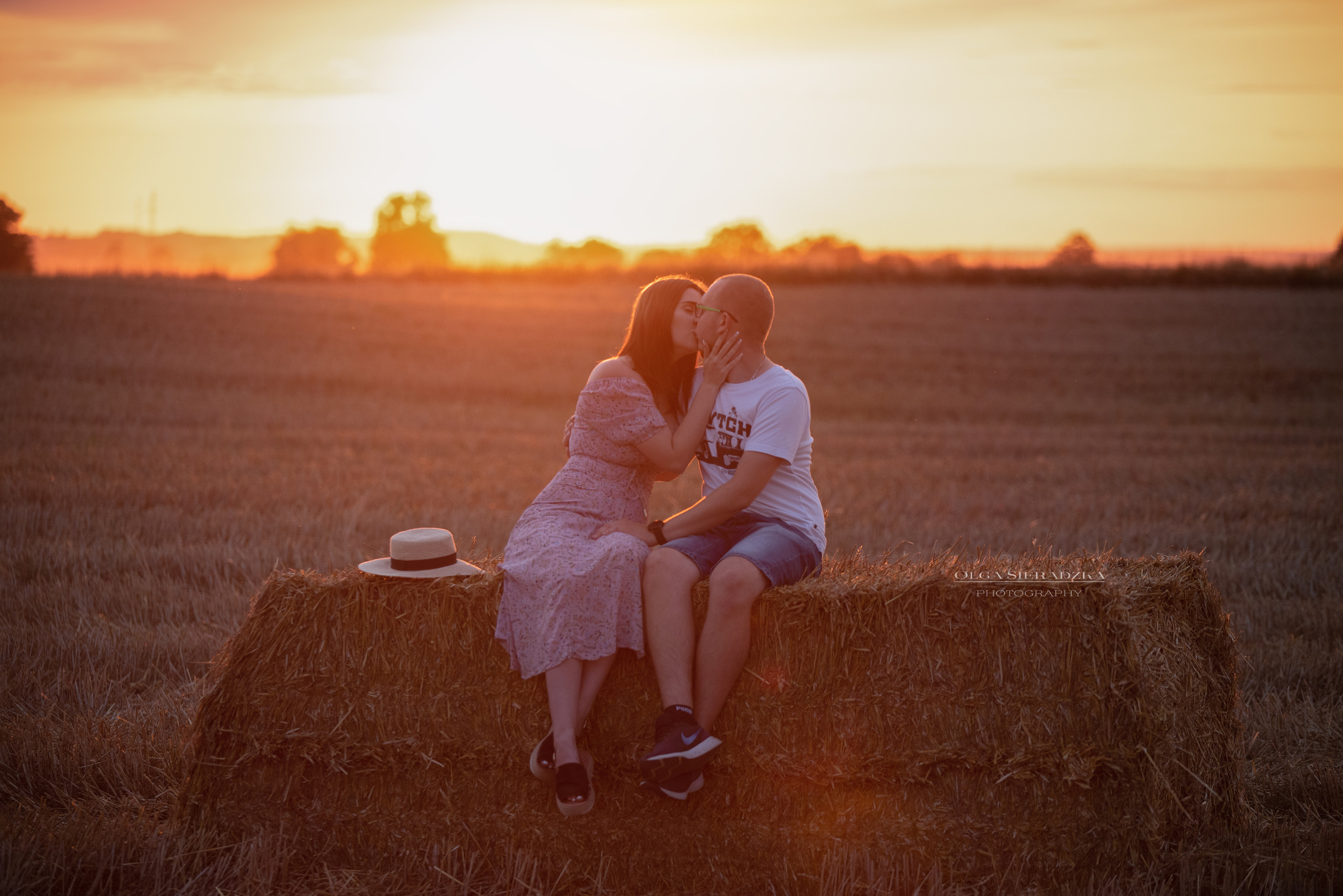 Lifestyle \ sesja narzeczeńska. Olga Sieradzka fotograf rodzinny, ciążowy i dziecięcy w Pile
