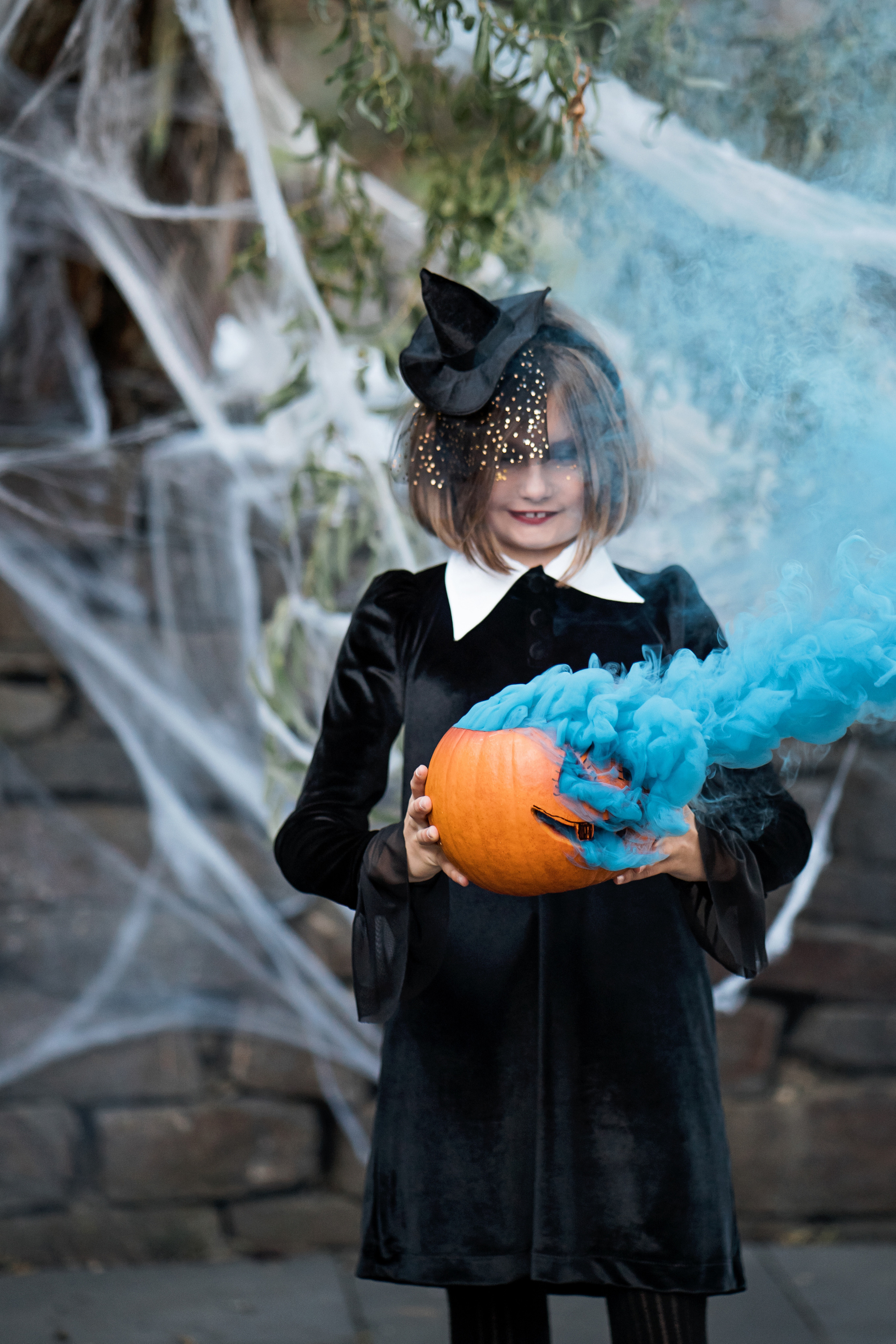 Halloween witch. Family, Lifestyle and Portrait photograher in Trier, Germany