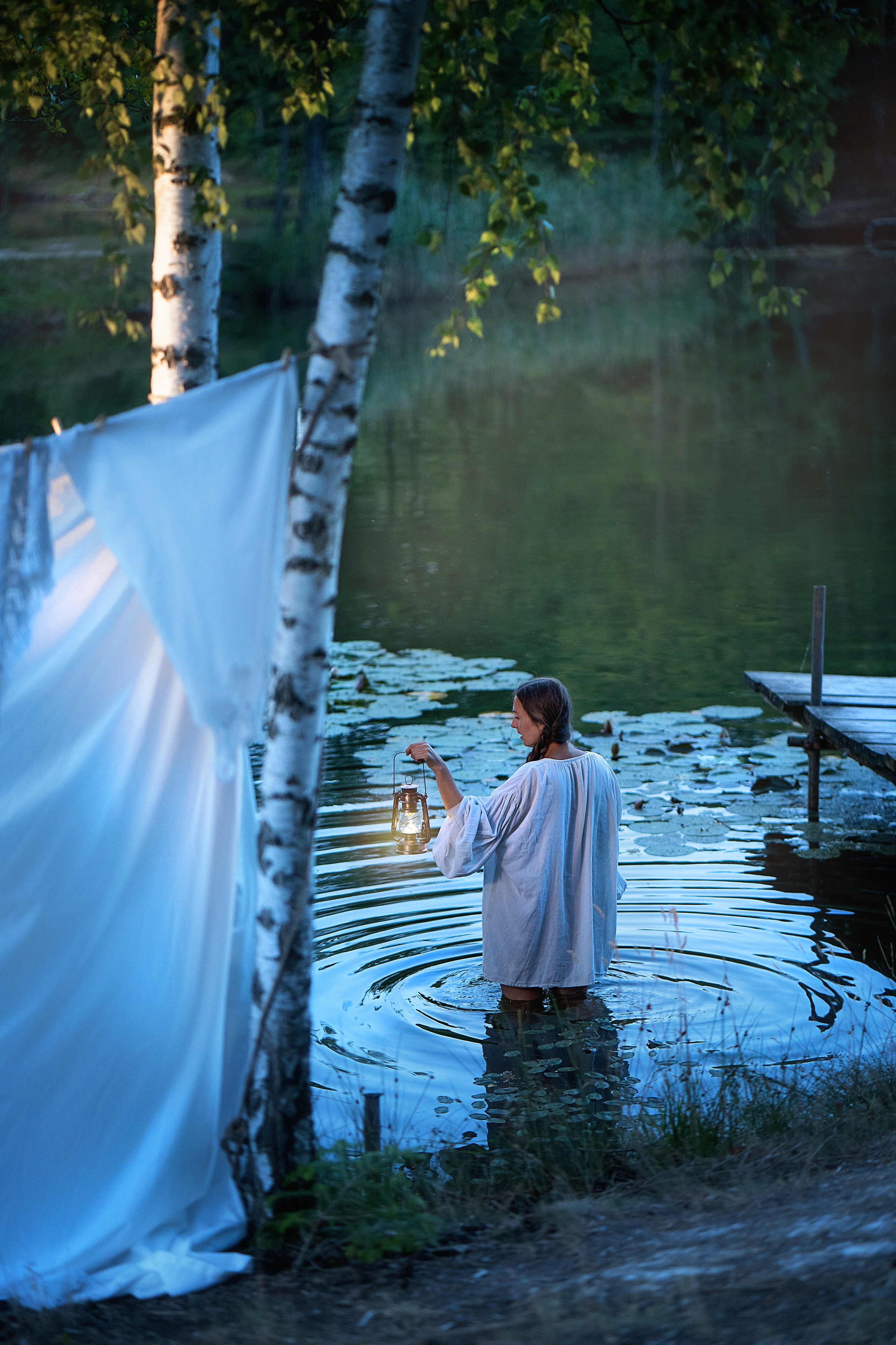 Laudry at the lake. Family, Lifestyle and Portrait photograher in Trier, Germany