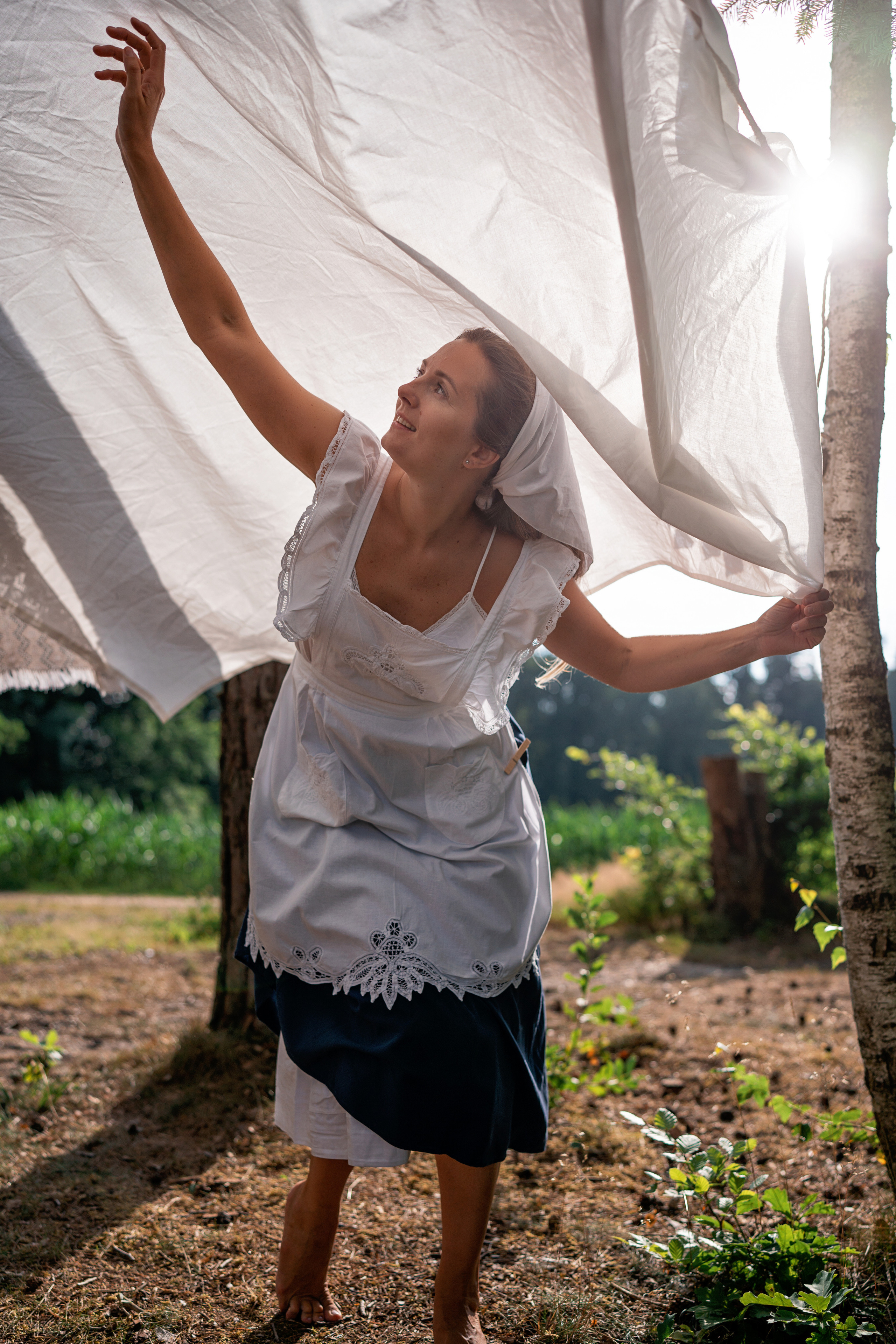 Laudry at the lake. Family, Lifestyle and Portrait photograher in Trier, Germany