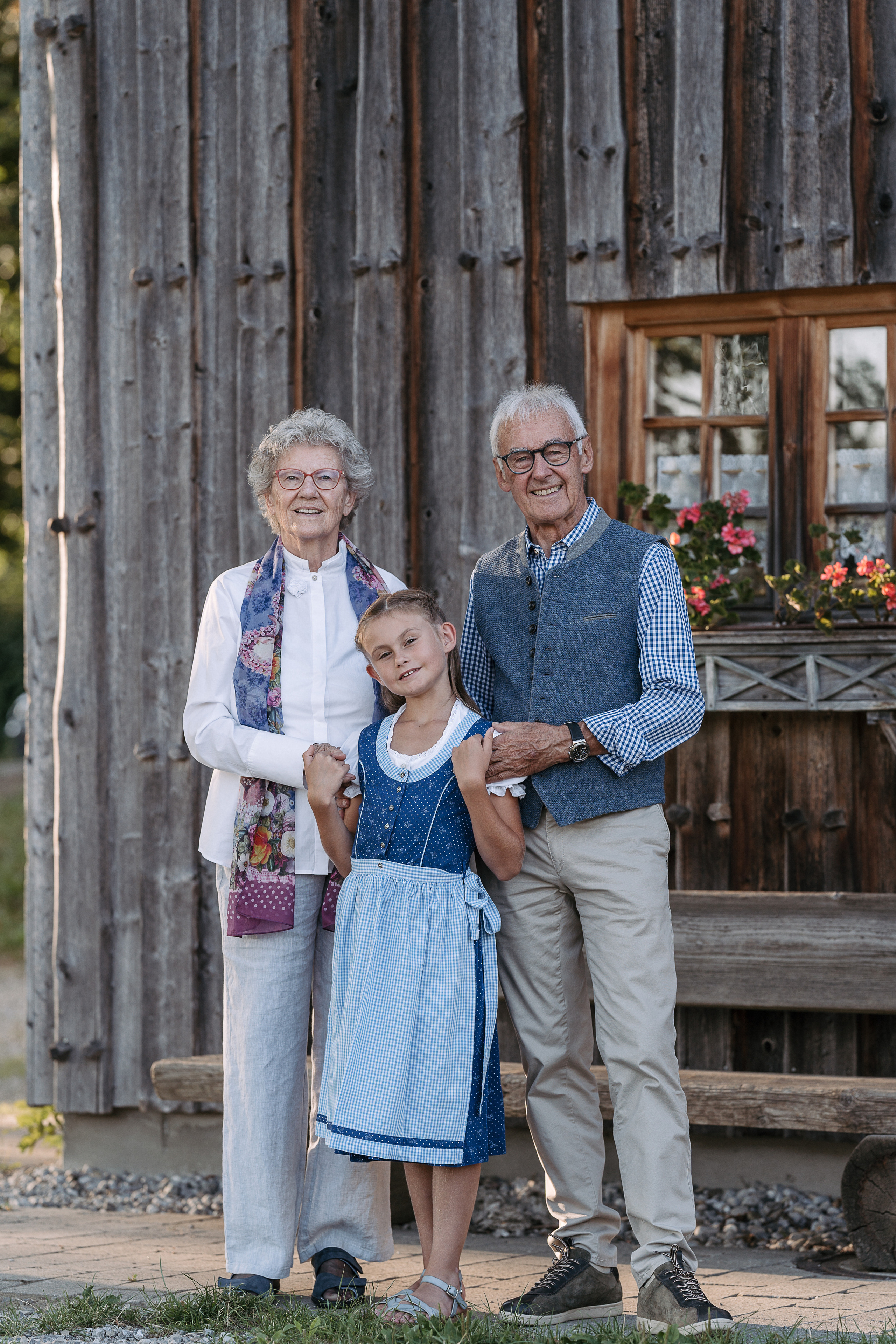С бабушкой и дедушкой. Семейный, детский и женский фотограф в Германии, Трире