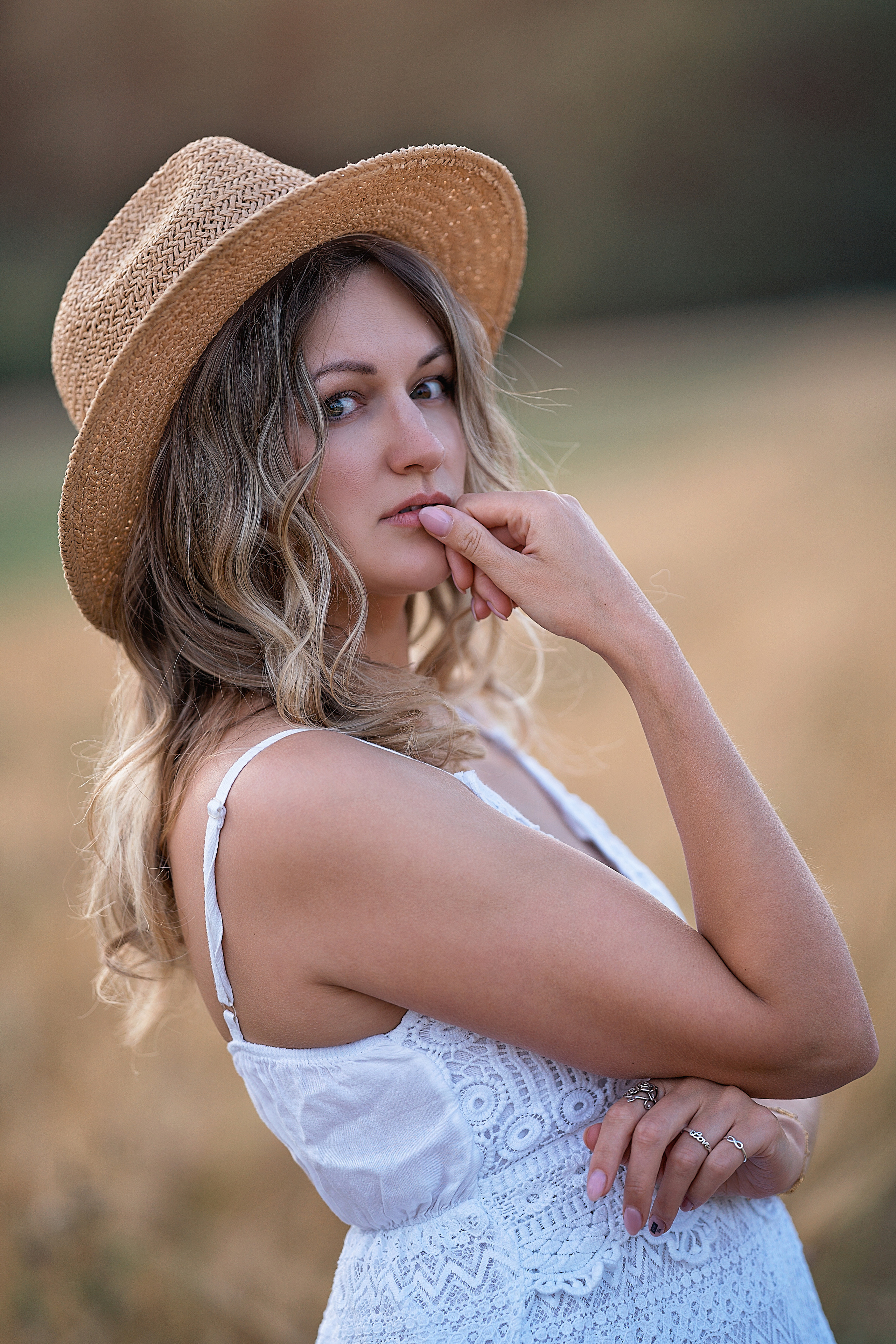 Portrait in the summer evening. Family, Lifestyle and Portrait photograher in Trier, Germany