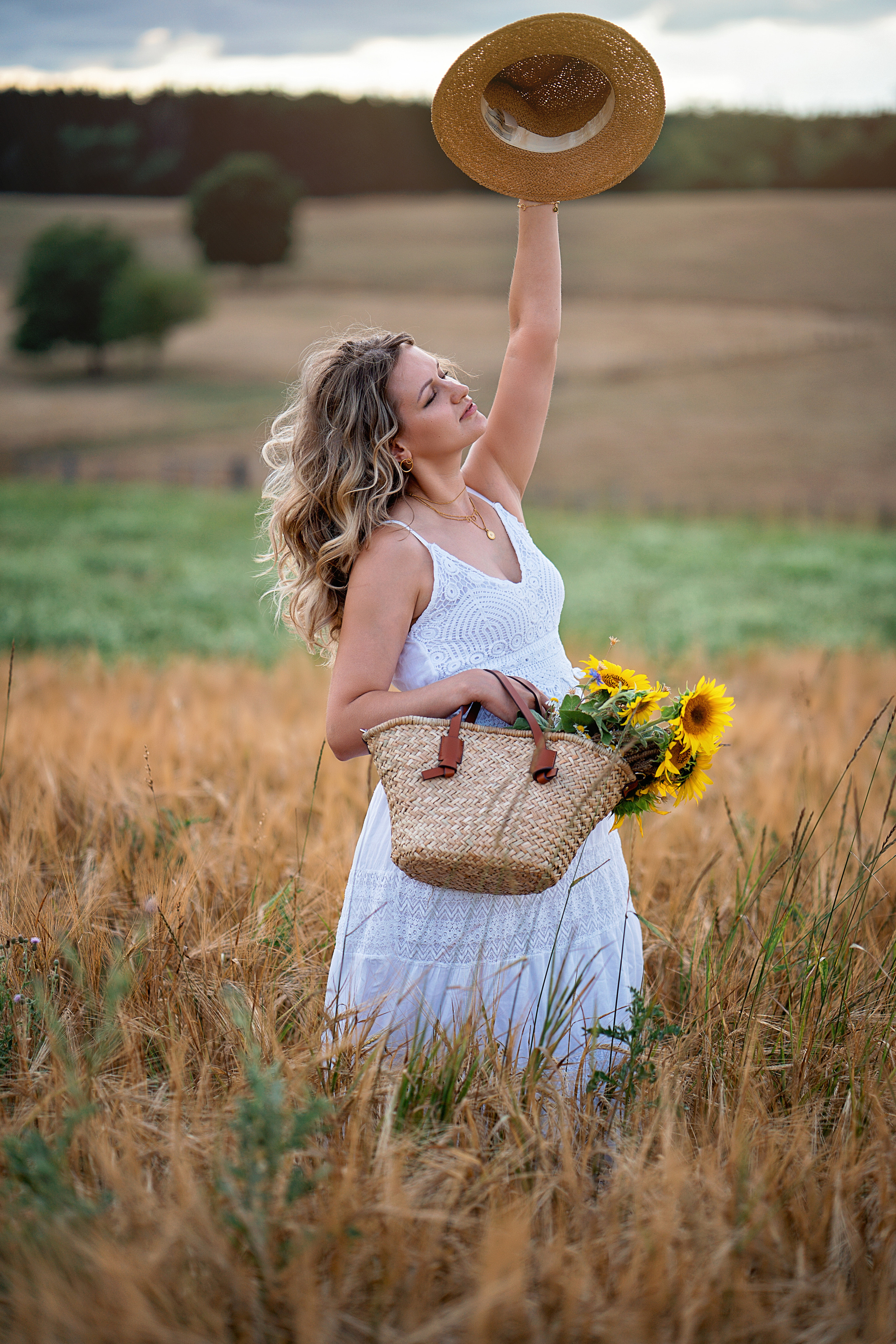 Portrait in the summer evening. Family, Lifestyle and Portrait photograher in Trier, Germany