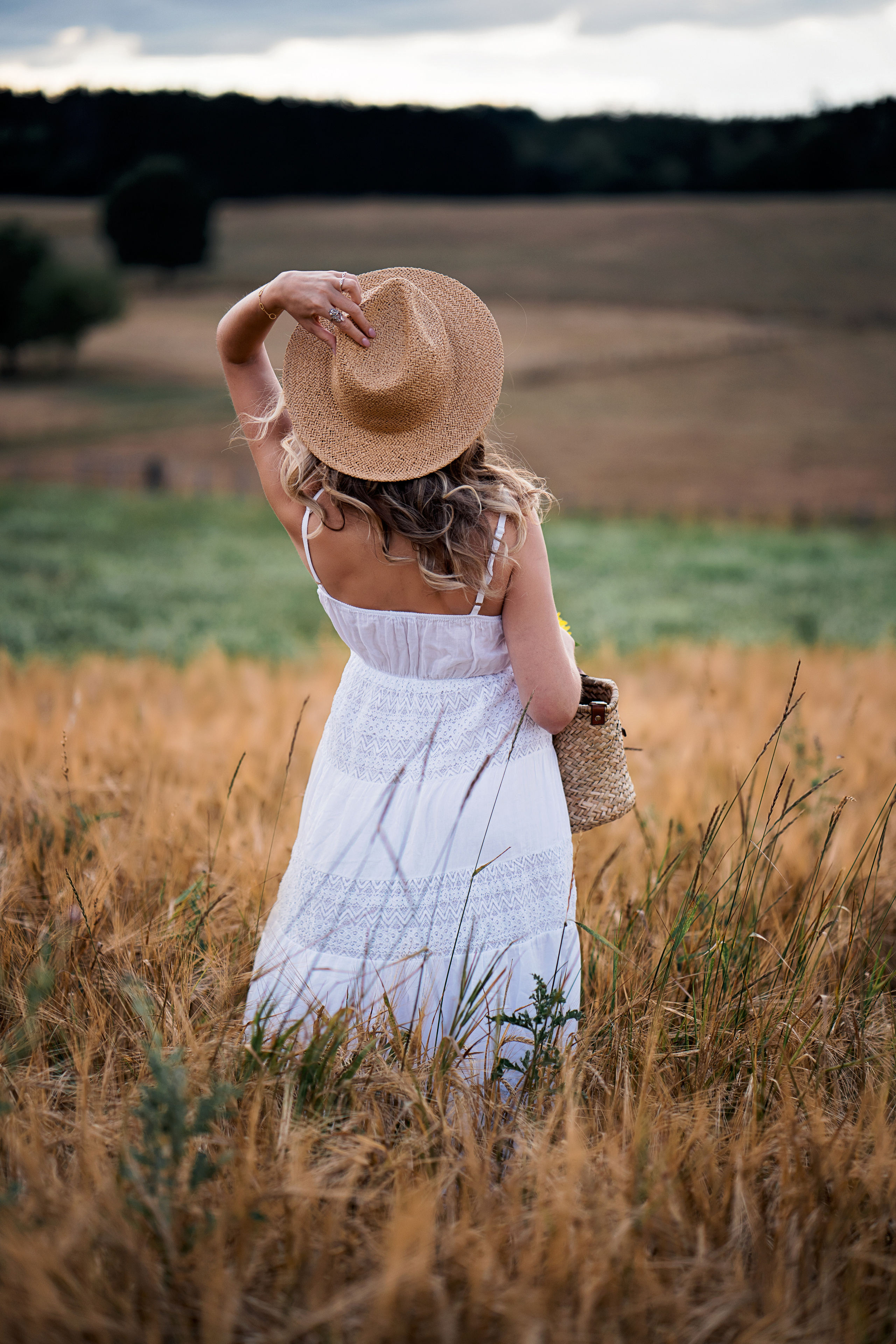 Portrait in the summer evening. Family, Lifestyle and Portrait photograher in Trier, Germany