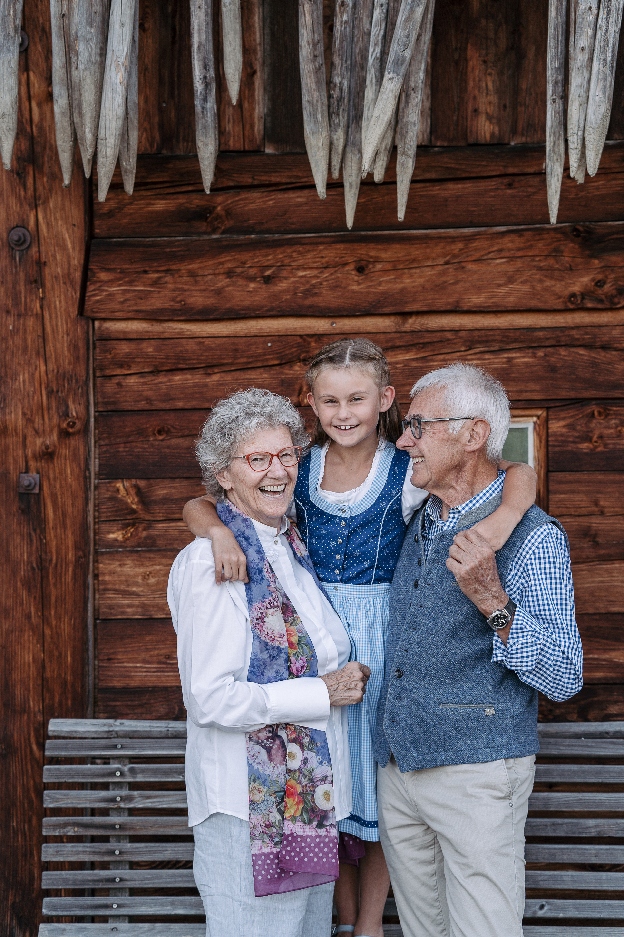 С бабушкой и дедушкой. Семейный, детский и женский фотограф в Германии, Трире