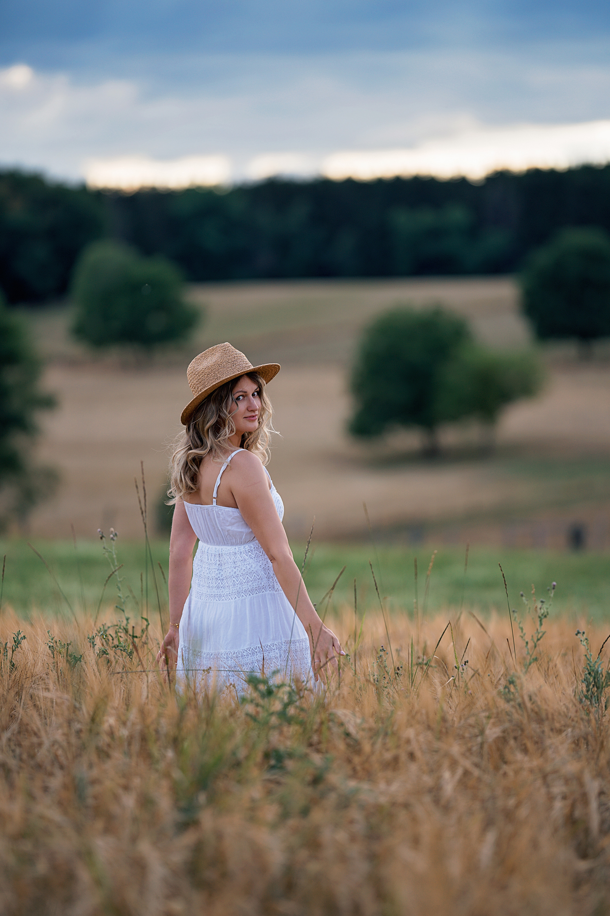 Portrait in the summer evening. Family, Lifestyle and Portrait photograher in Trier, Germany