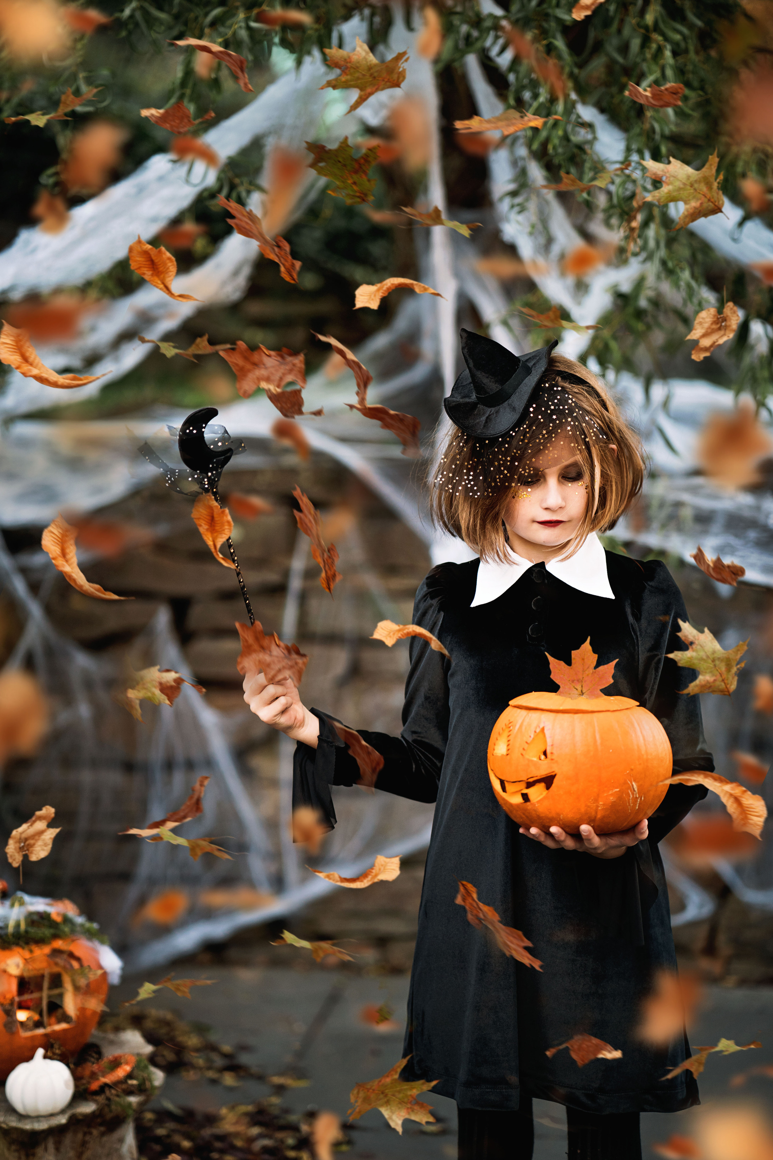 Halloween witch. Family, Lifestyle and Portrait photograher in Trier, Germany
