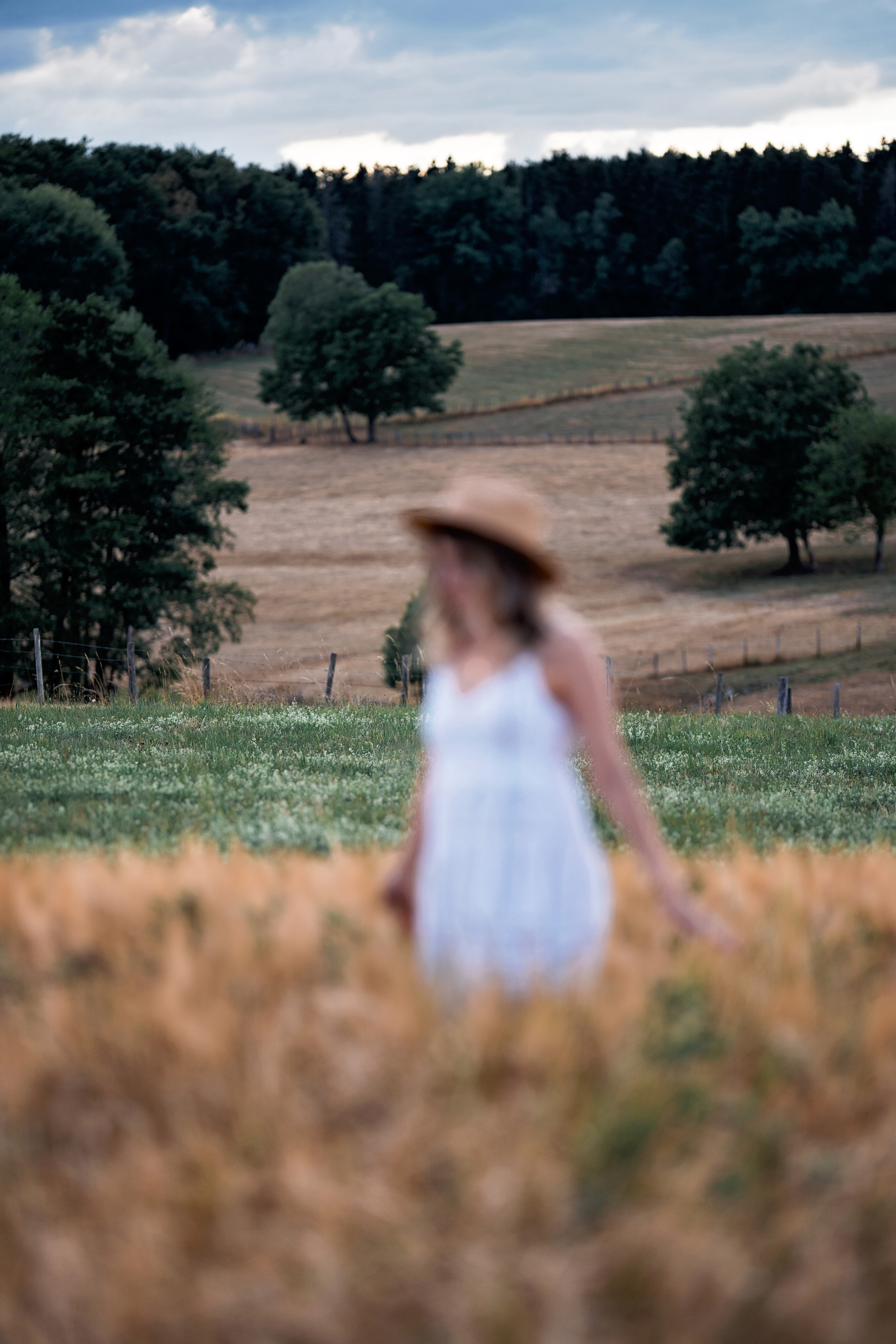 Portrait in the summer evening. Family, Lifestyle and Portrait photograher in Trier, Germany