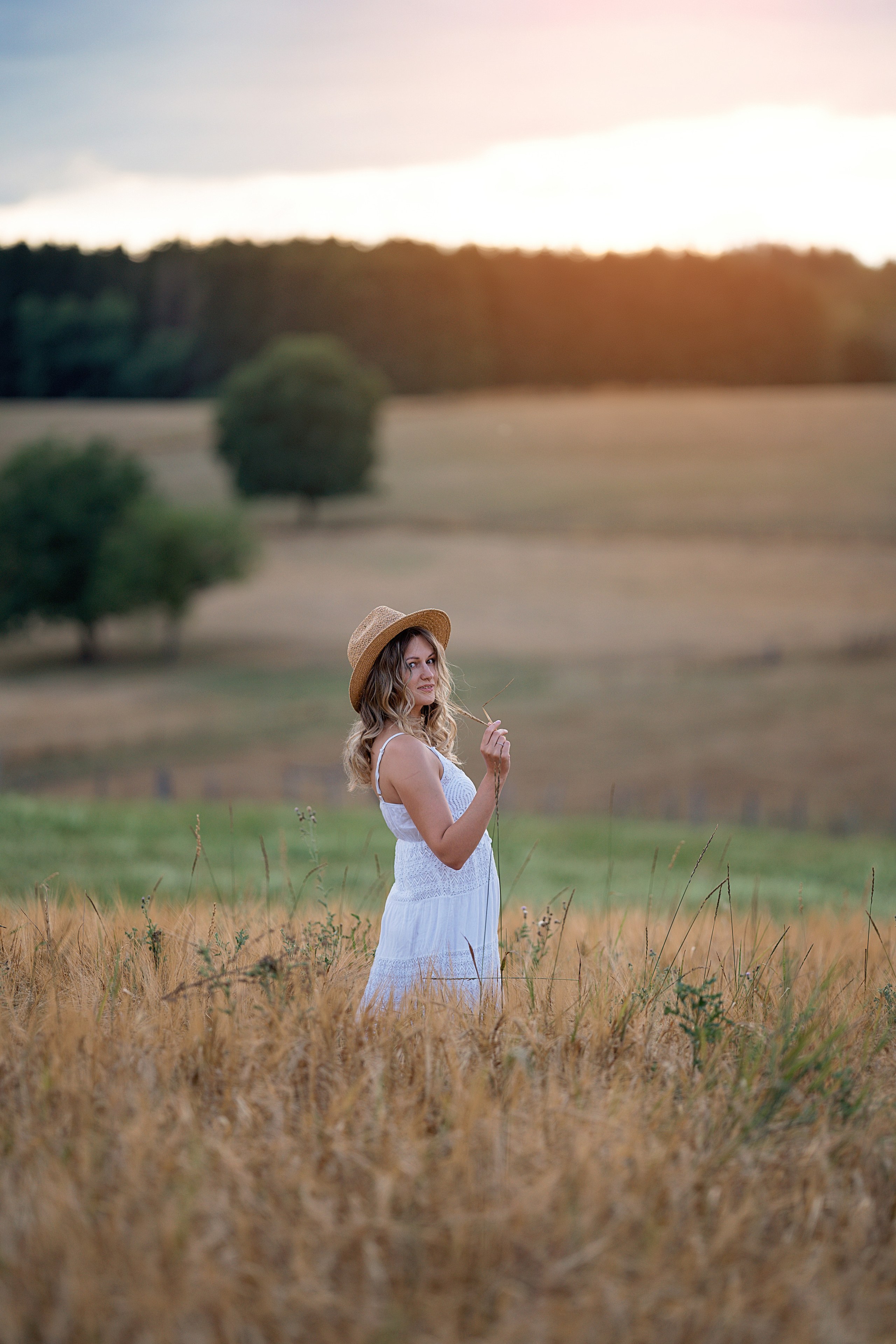 Portrait in the summer evening. Family, Lifestyle and Portrait photograher in Trier, Germany
