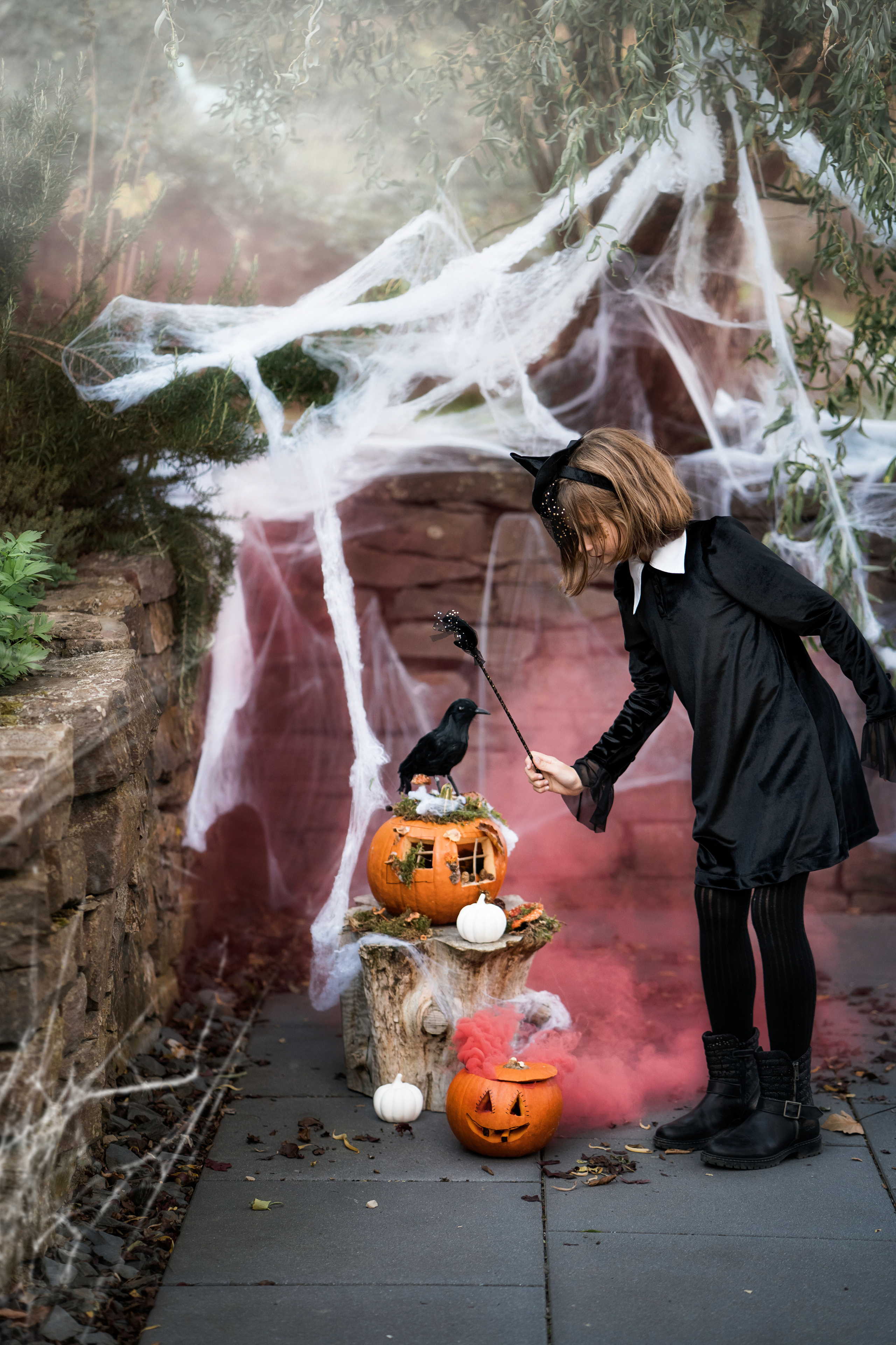 Halloween witch. Family, Lifestyle and Portrait photograher in Trier, Germany