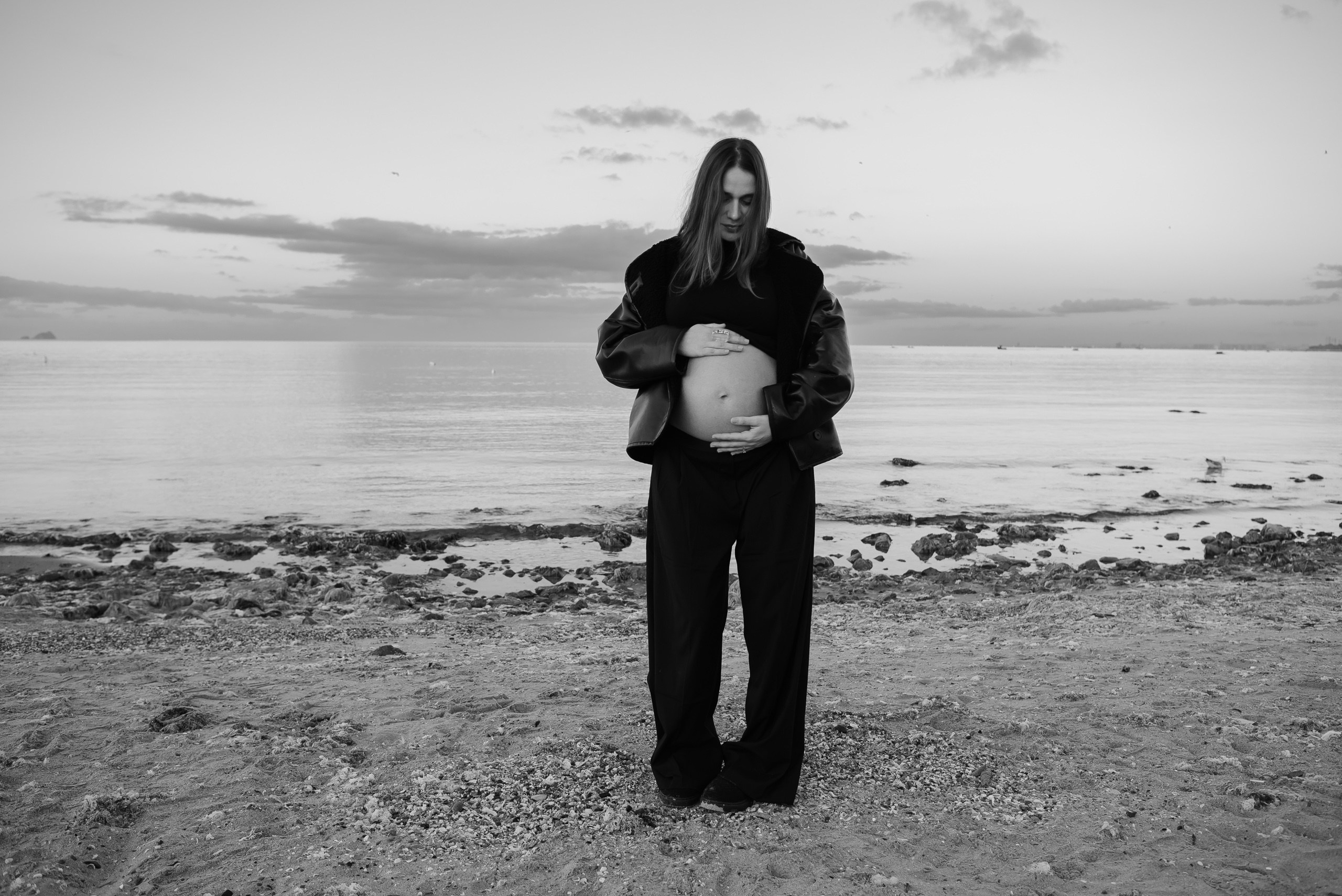 Luxury pregnancy photo shoot in Istanbul. MARIA VALUEVA Photographer in Nice, Cannes, Monaco, France, Europe, Istanbul, Turkey