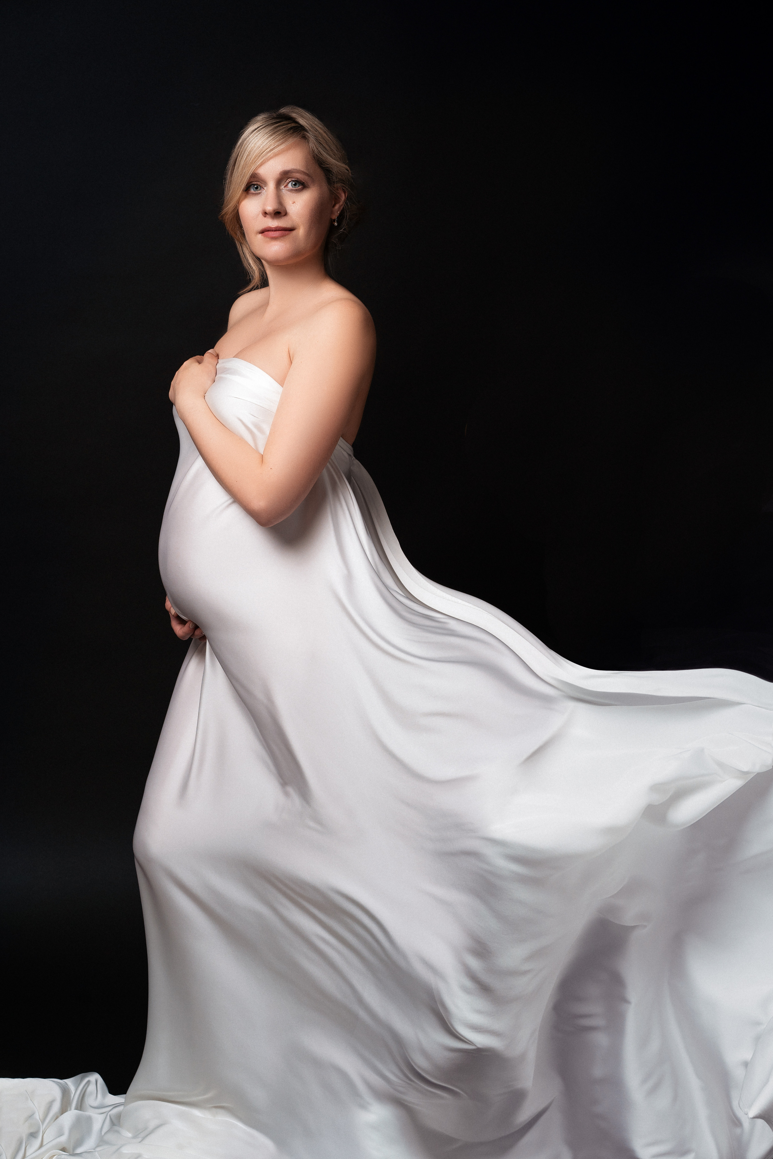 Dublin photographer, Portrait, photoshoot, studio photo session, Dublin, photographer in Dublin, pregnancy photoshoot, maternity photoshoot