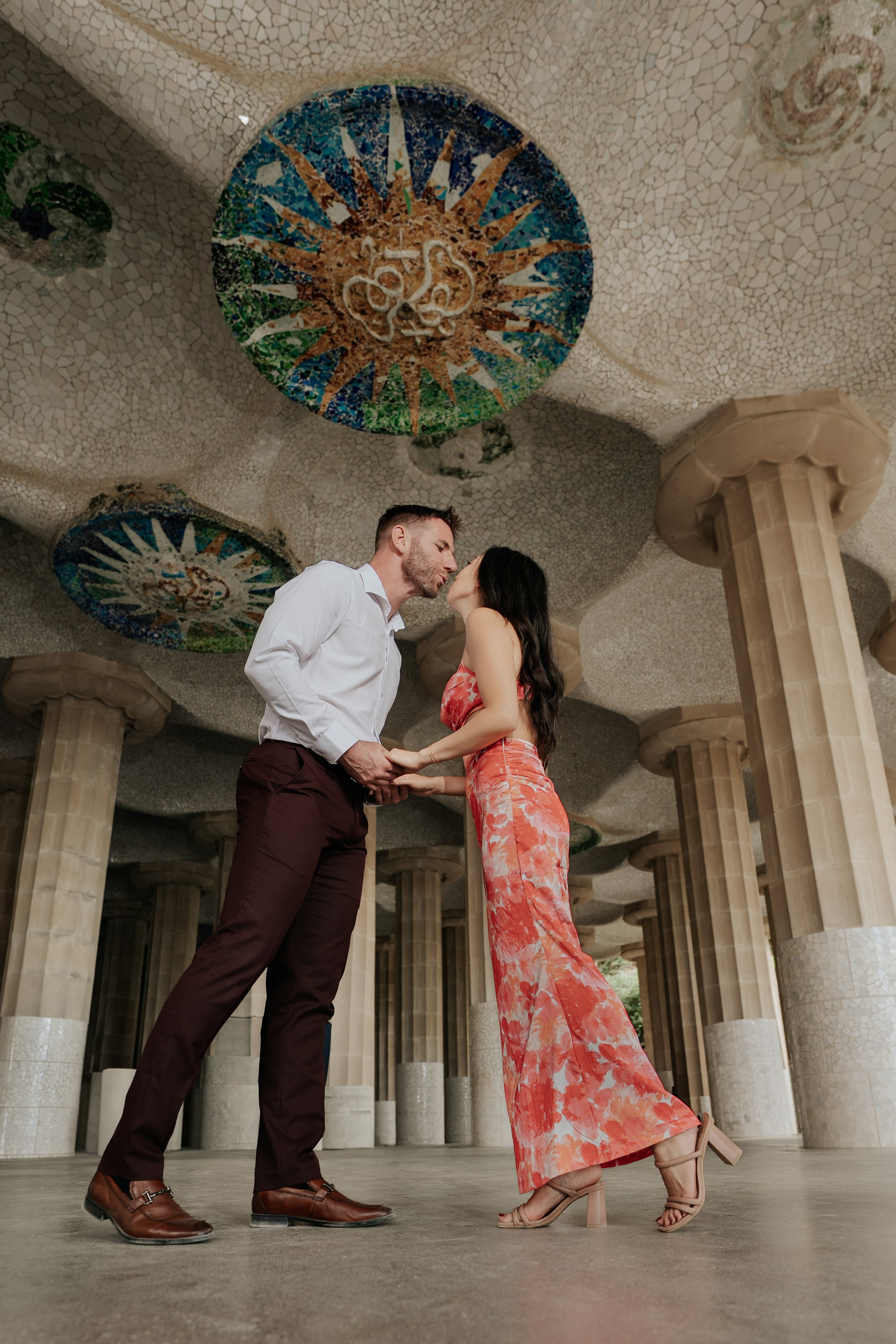 Proposal Photoshoot in Barcelona — Proposal Photographer. DiaFoto — Wow Photographer in Barcelona | Premium Barcelona Photoshoot Experience