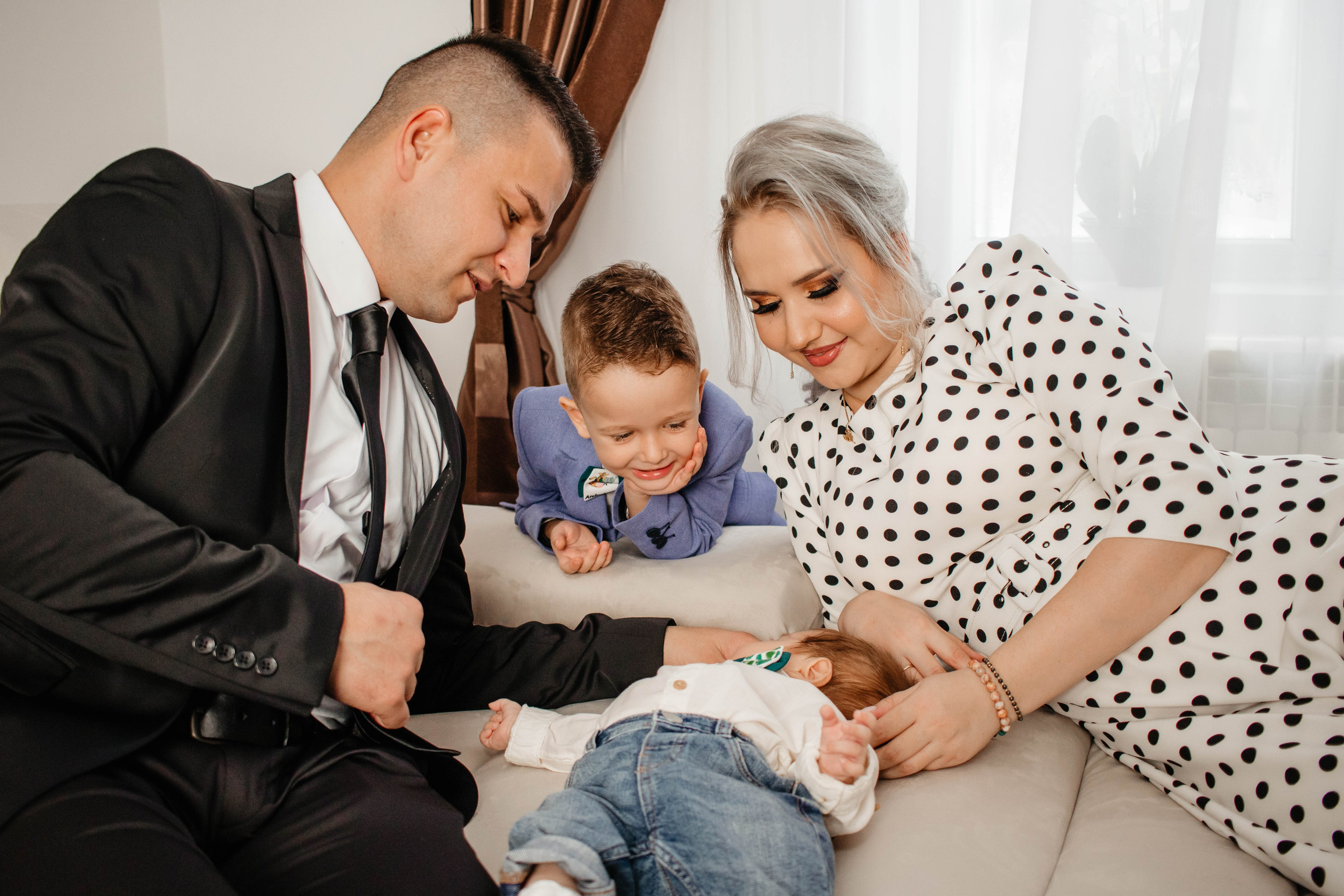 Damian. Fotograf si videograf — evenimente si studio