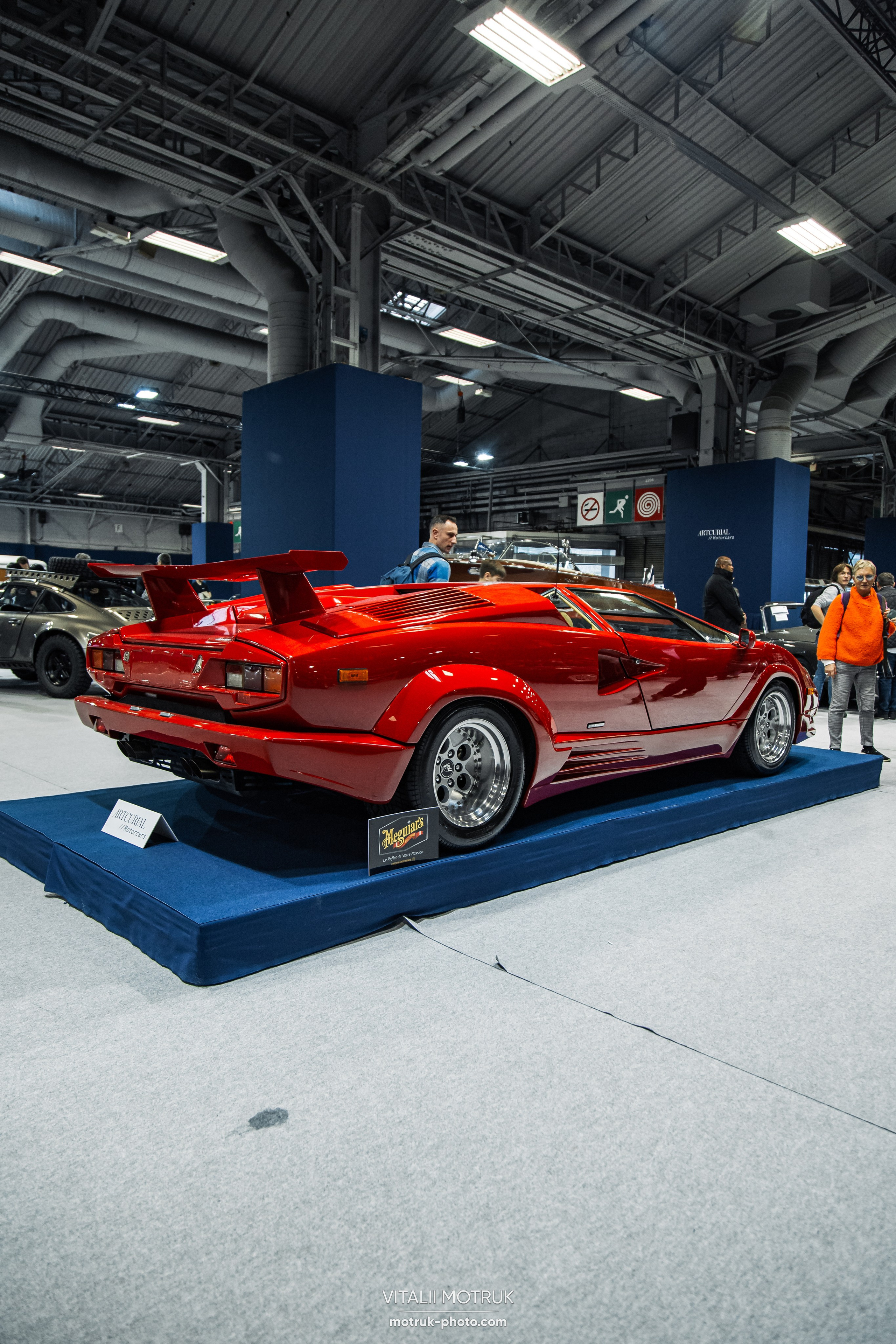 Retromobile 2023. Photographer in Paris — Vitalii Motruk
