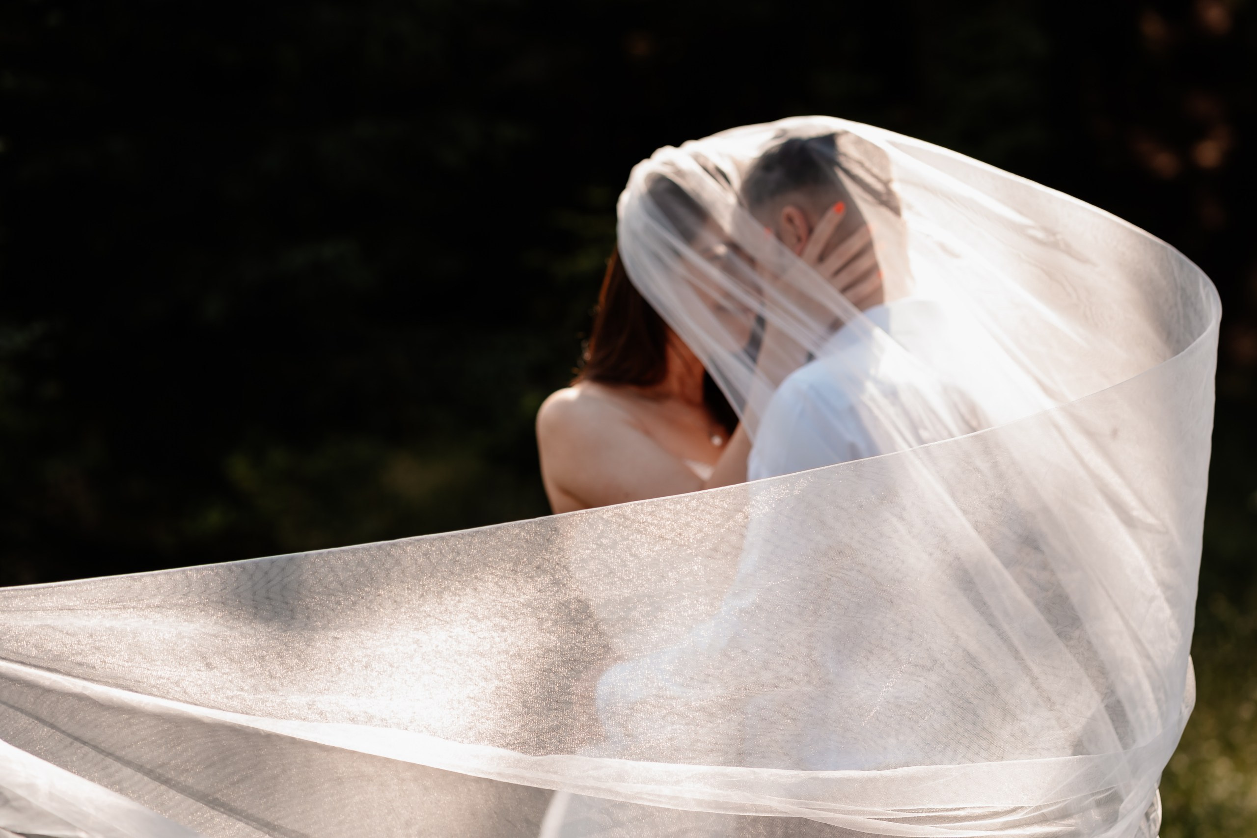 Trash the Dress la Lacul Bolboci  | Mihai Popa Fotograf. Fotograf Nuntă & Botez București - Mihai Popa | Dincolo de oameni, imortalizez emoții!