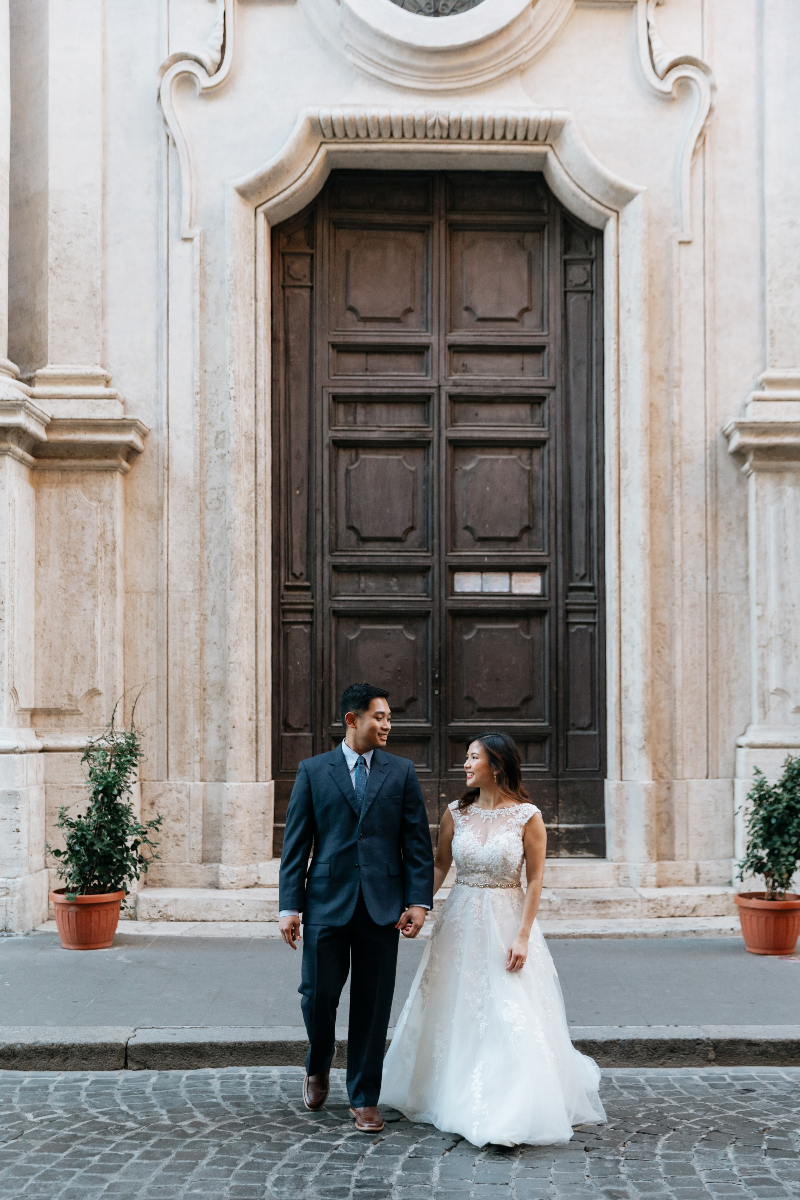 Elopement photoshoot in Rome. Photographer in Rome